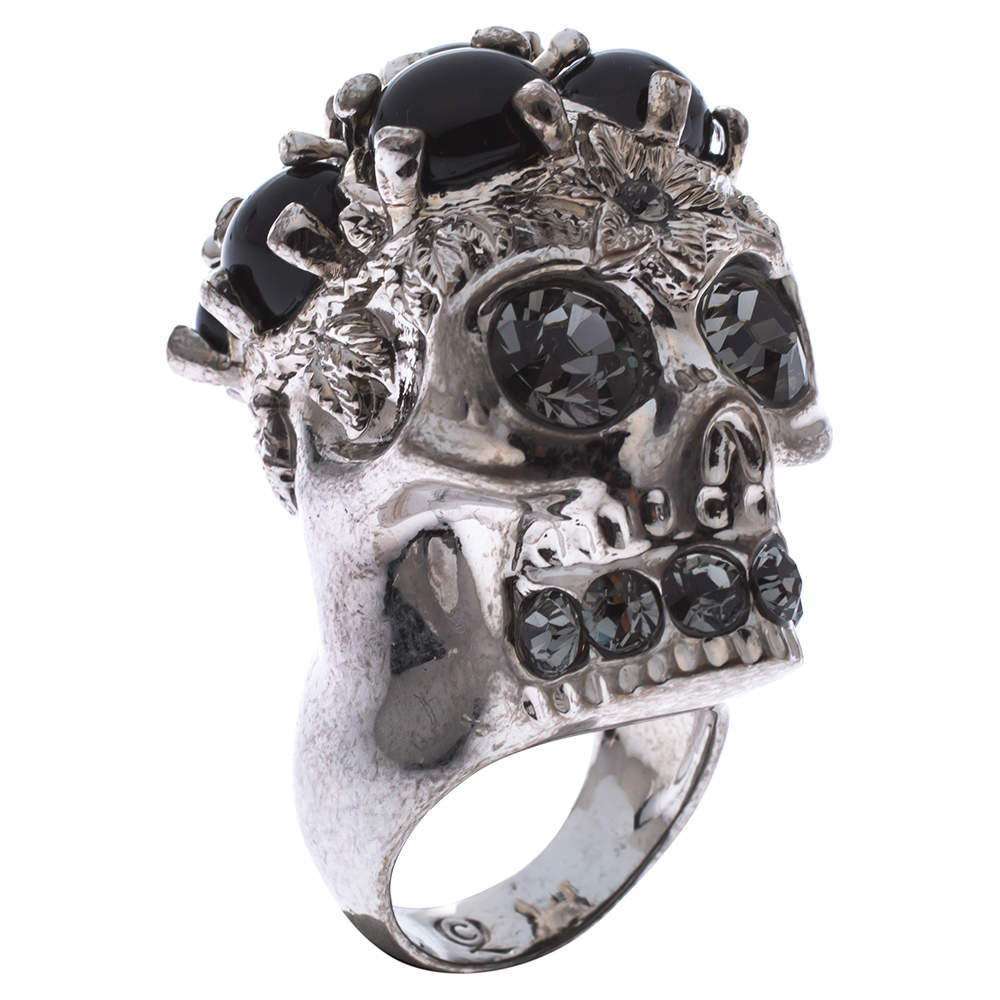 Pre Owned Alexander McQueen Skull Embellished Silver Tone Cocktail Ring Size 56