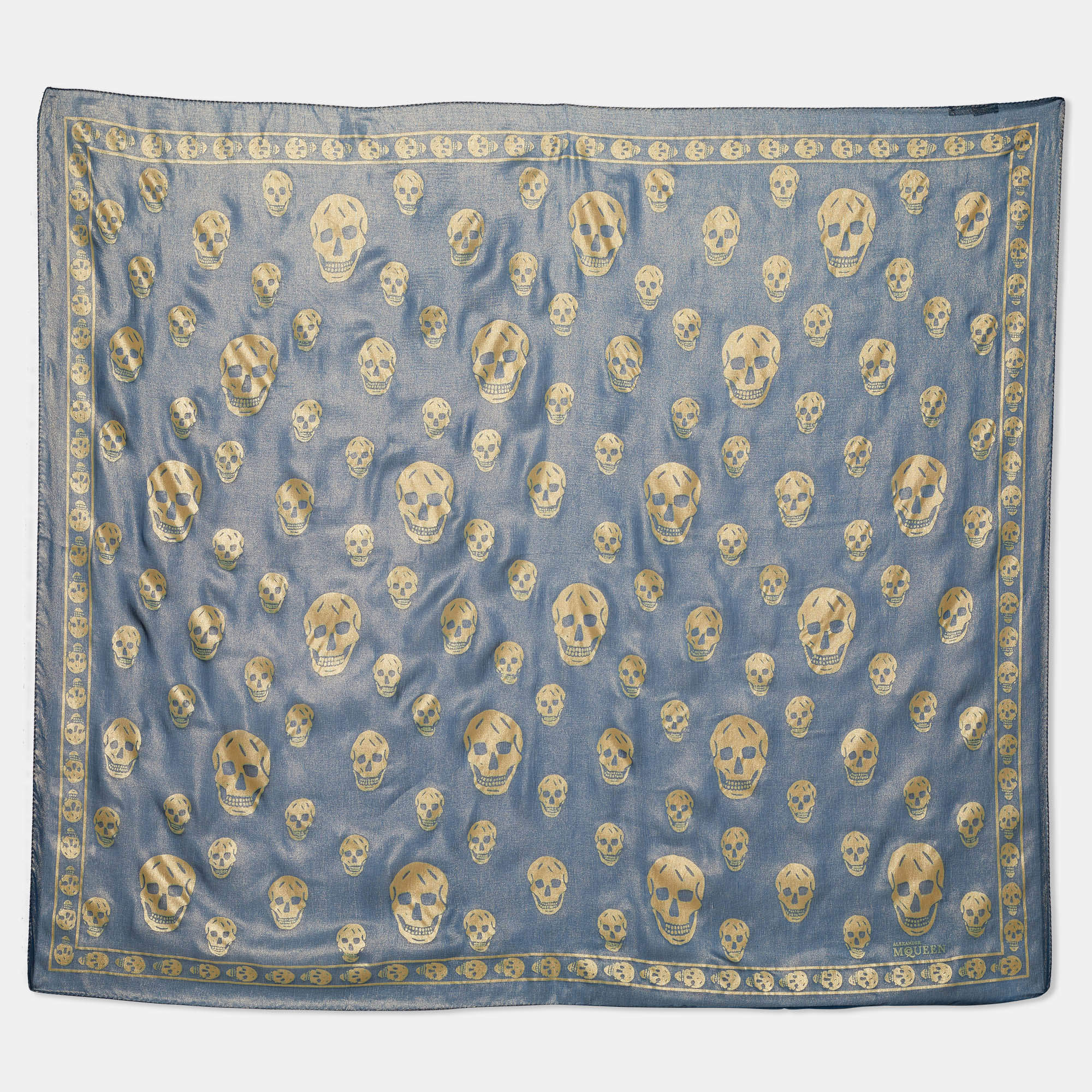 مملوكة مسبقًا Alexander McQueen Teal Blue Skull Printed Lurex Silk Scarf