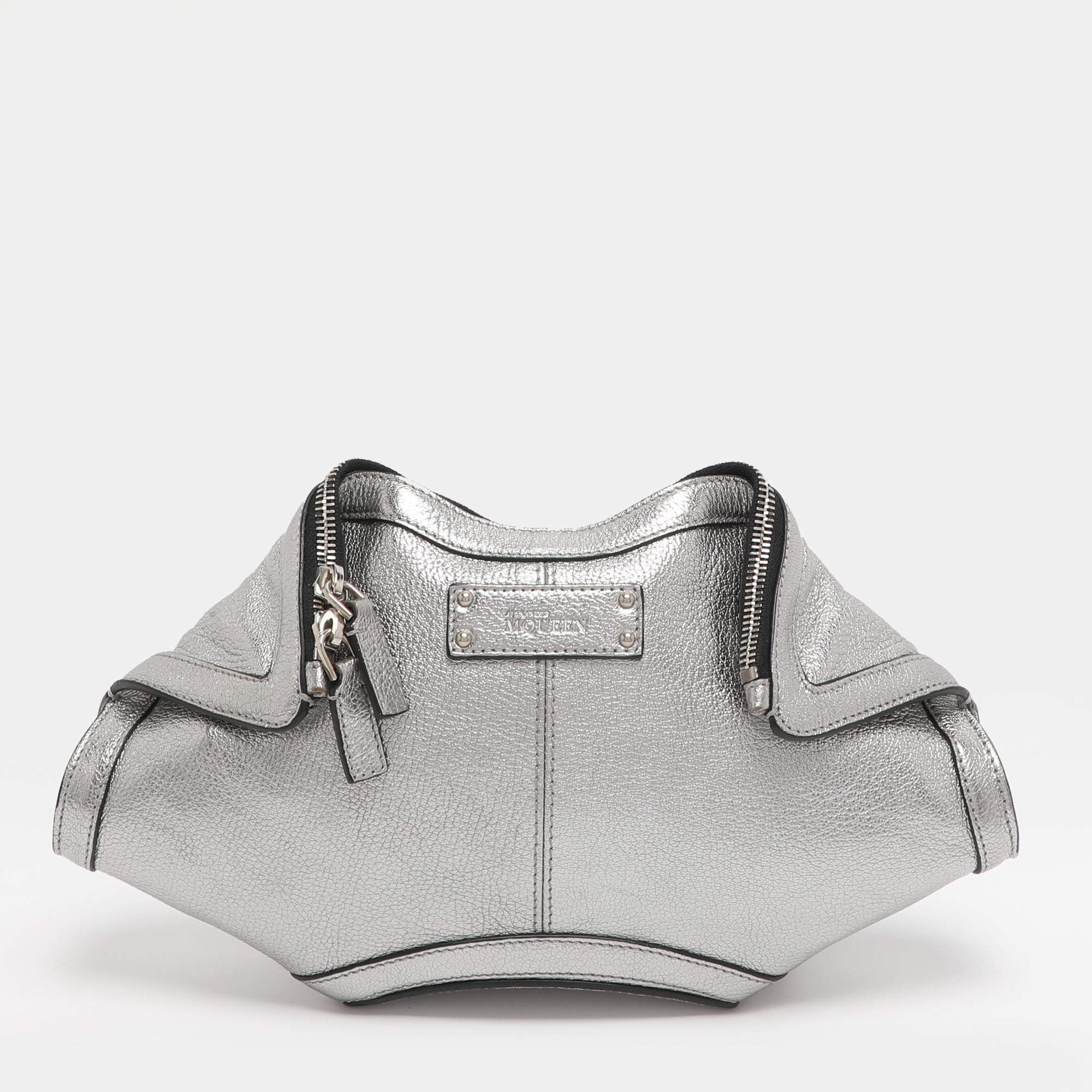 Pre Owned Alexander McQueen Metallic Silver Leather Small De Manta Clutch