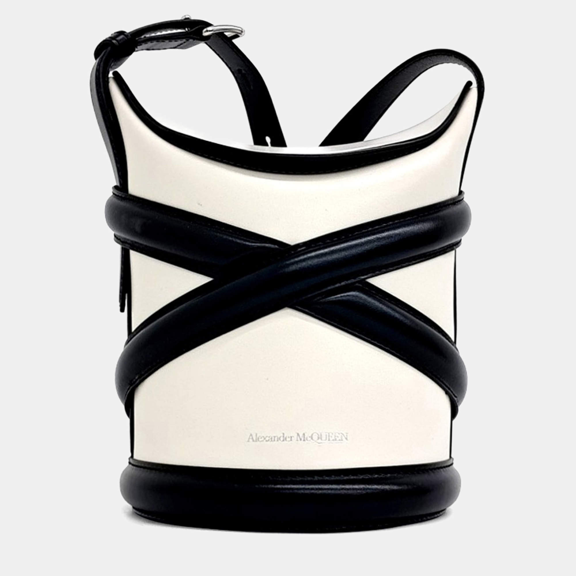 Pre Owned Alexander McQueen Beige Black Leather Curve Bucket Bag