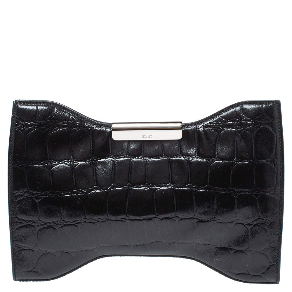 Pre Owned Alexander McQueen Black Croc Embossed Patent Leather Squeeze It Clutch 
