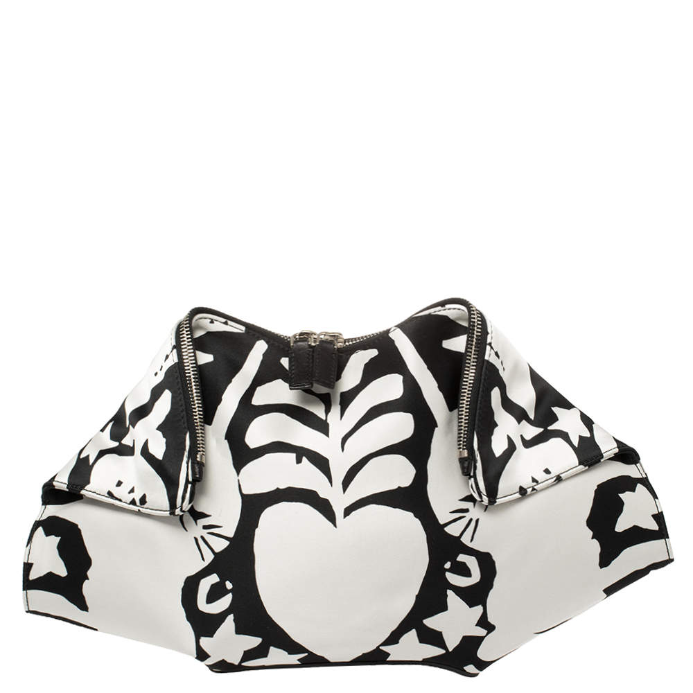 Pre Owned Alexander McQueen Black/White Printed Satin and Leather Medium De Manta Clutch