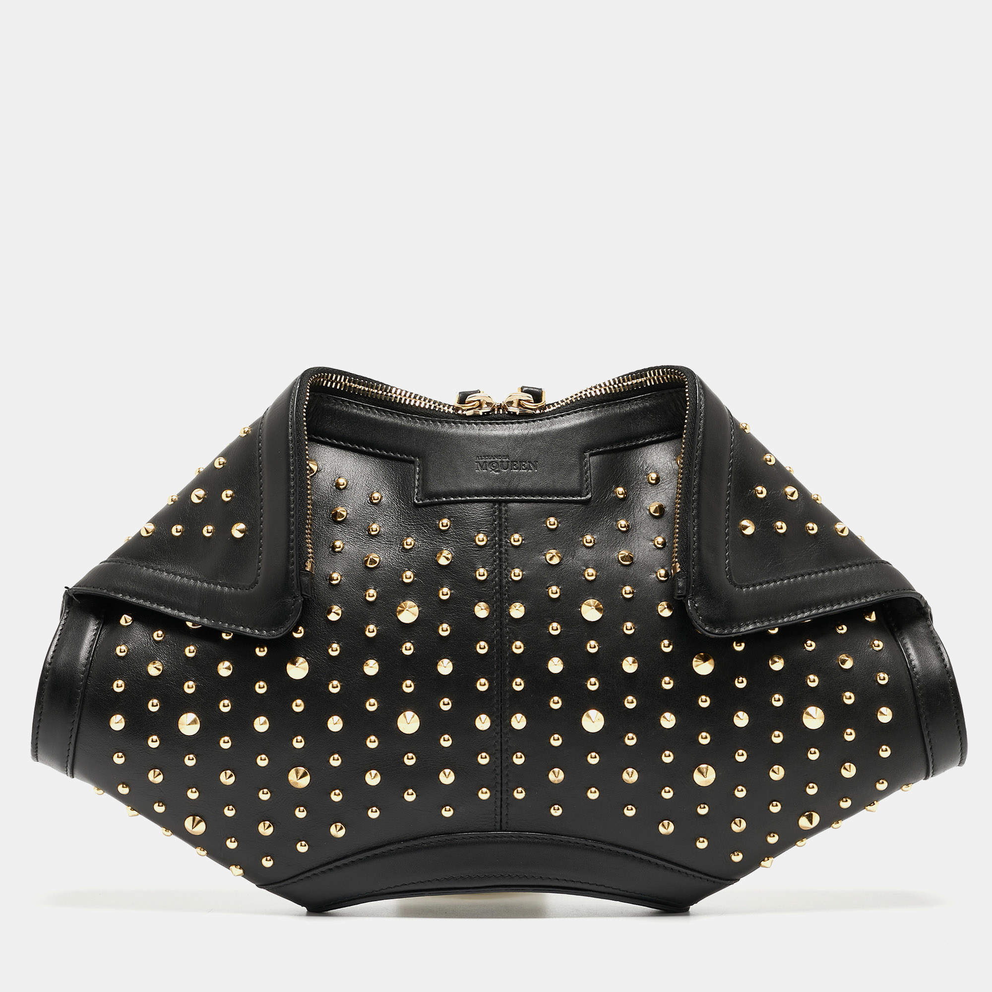 Pre Owned Alexander McQueen Black Leather Medium Studded De Manta Clutch