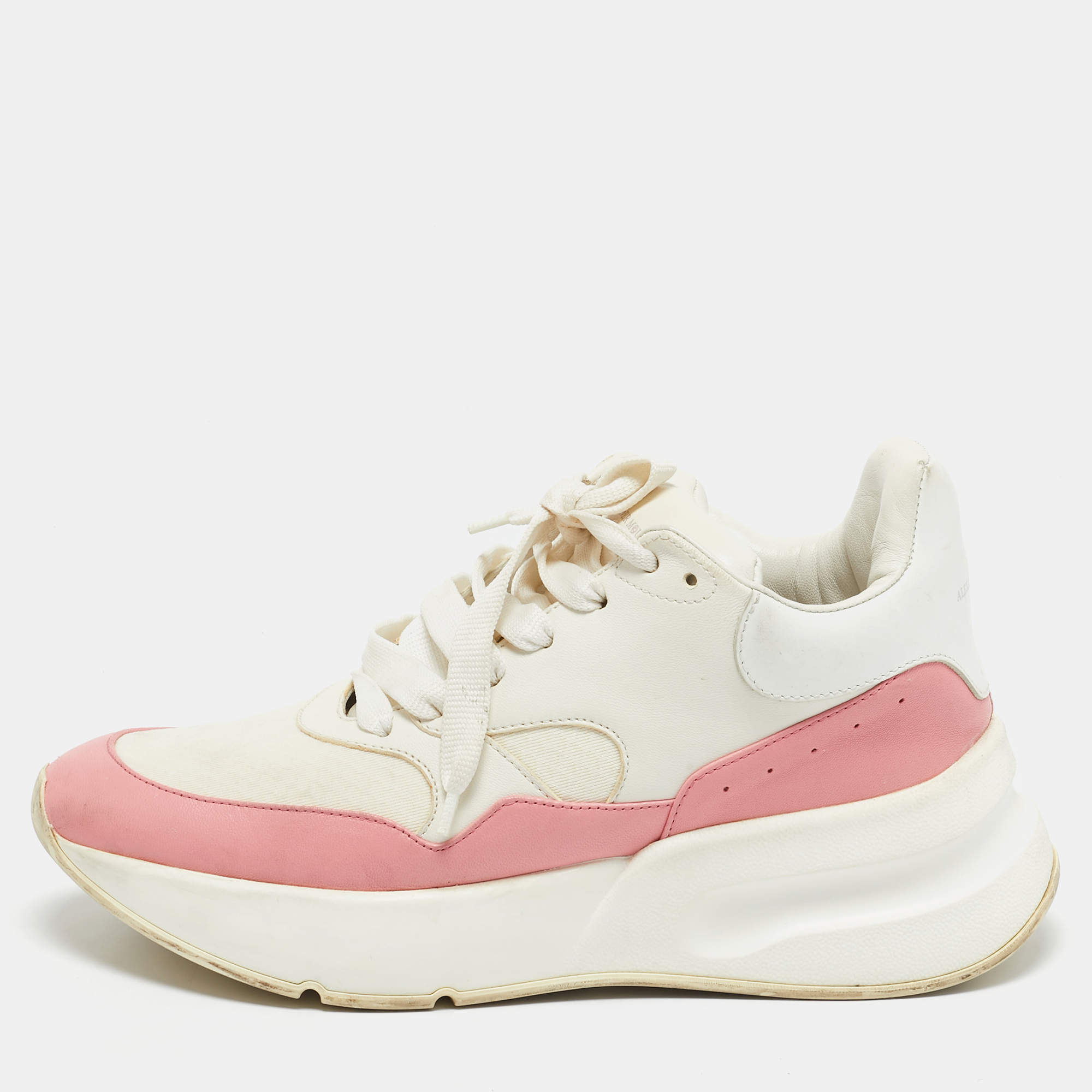 Pre Owned Alexander McQueen White/Red Leather And Mesh Oversized Runner Low Top Sneakers Size 39