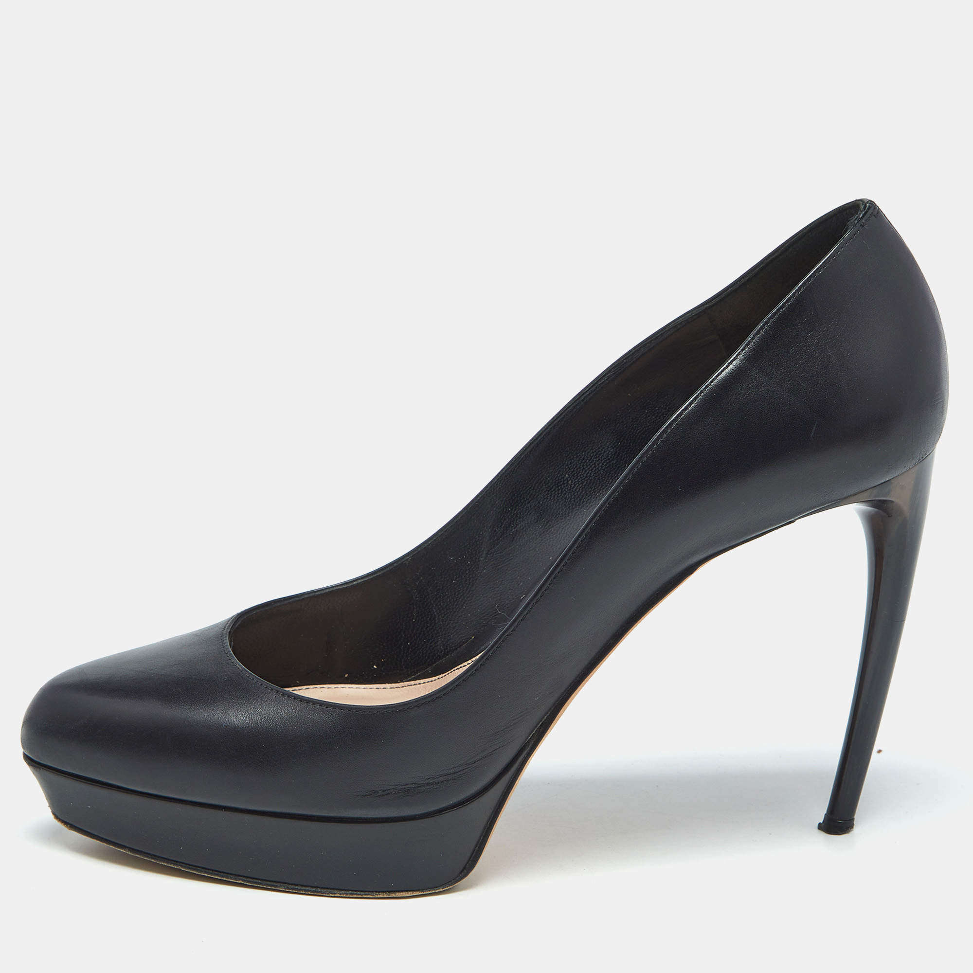 Pre Owned Alexander McQueen Black Leather Horn Heel Platform Pumps Size 40