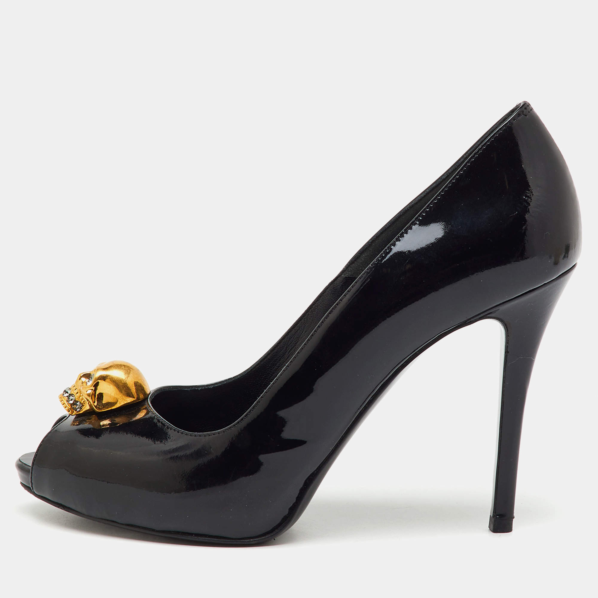Pre Owned Alexander McQueen Black Patent Leather Crystal Embellished Skull Peep Toe Pumps Size 37.5