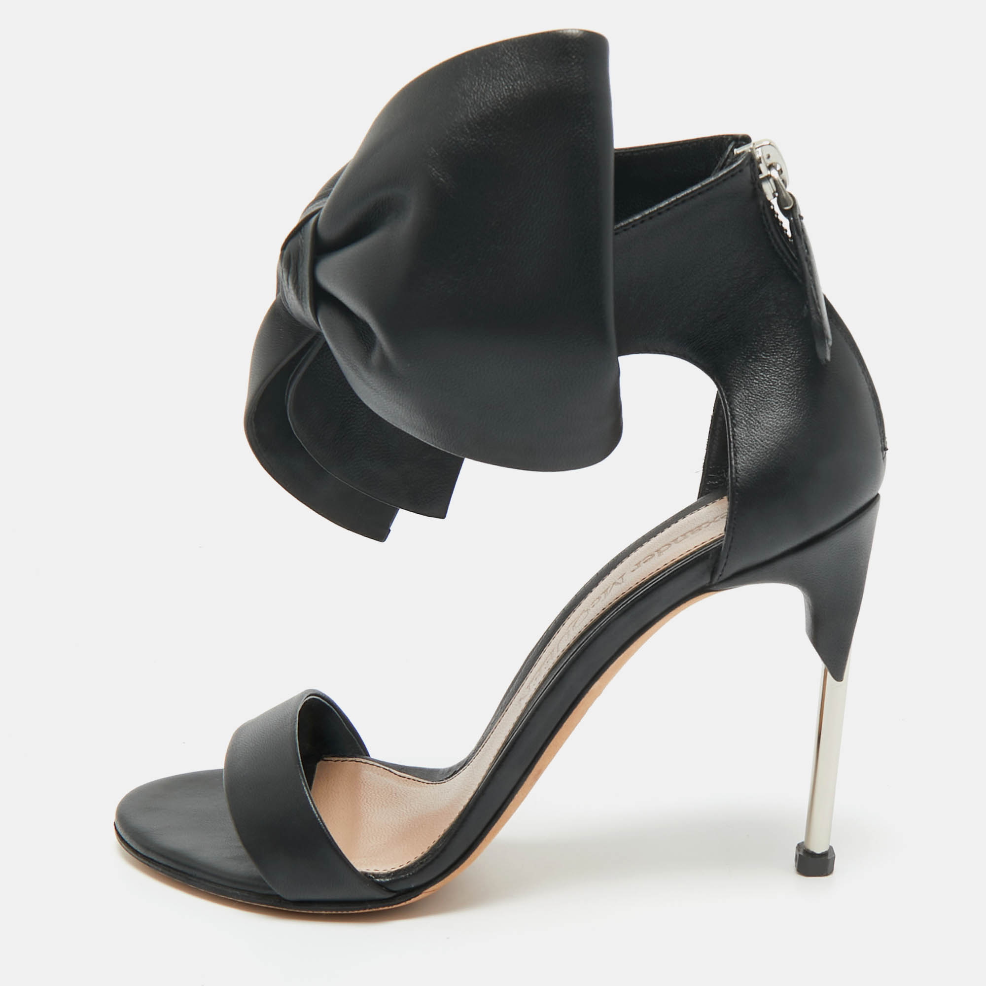 Pre Owned Alexander McQueen Black Leather Bow Detail Sandals Size 37