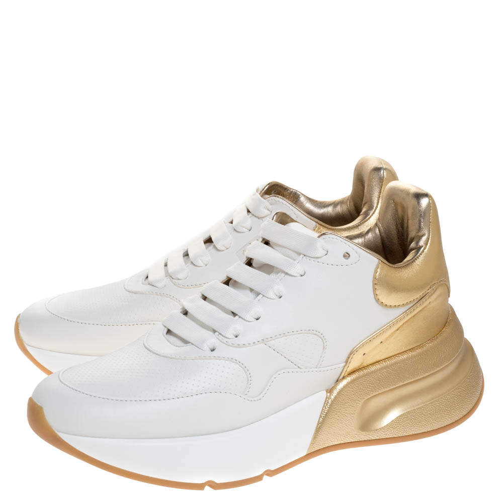 Buy Alexander McQueen Larry Leather Sneakers - Whiterose Gold 171 At 33%  Off | Editorialist