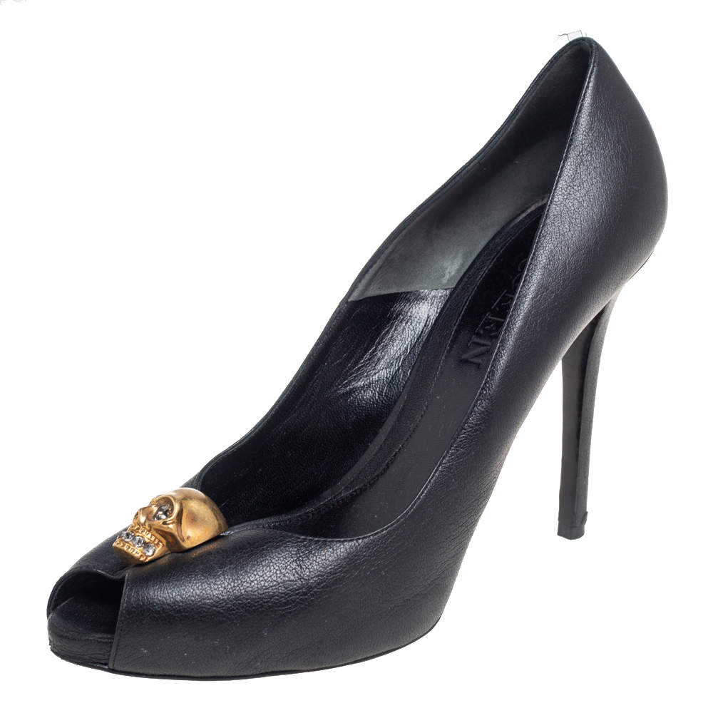 Pre Owned Alexander McQueen Black Leather Taupe Skull Peep Toe Pumps Size 40