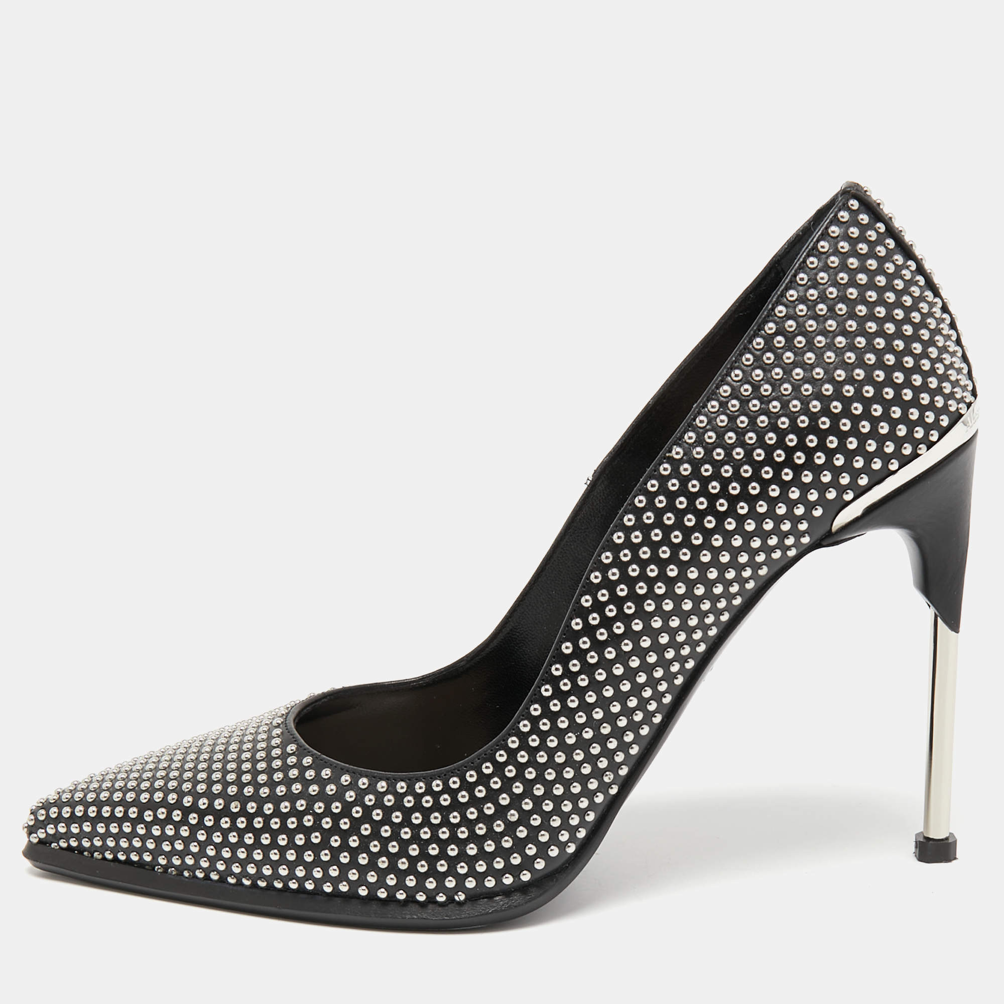 Pre Owned Alexander McQueen Black Leather Studded Pumps Size 37