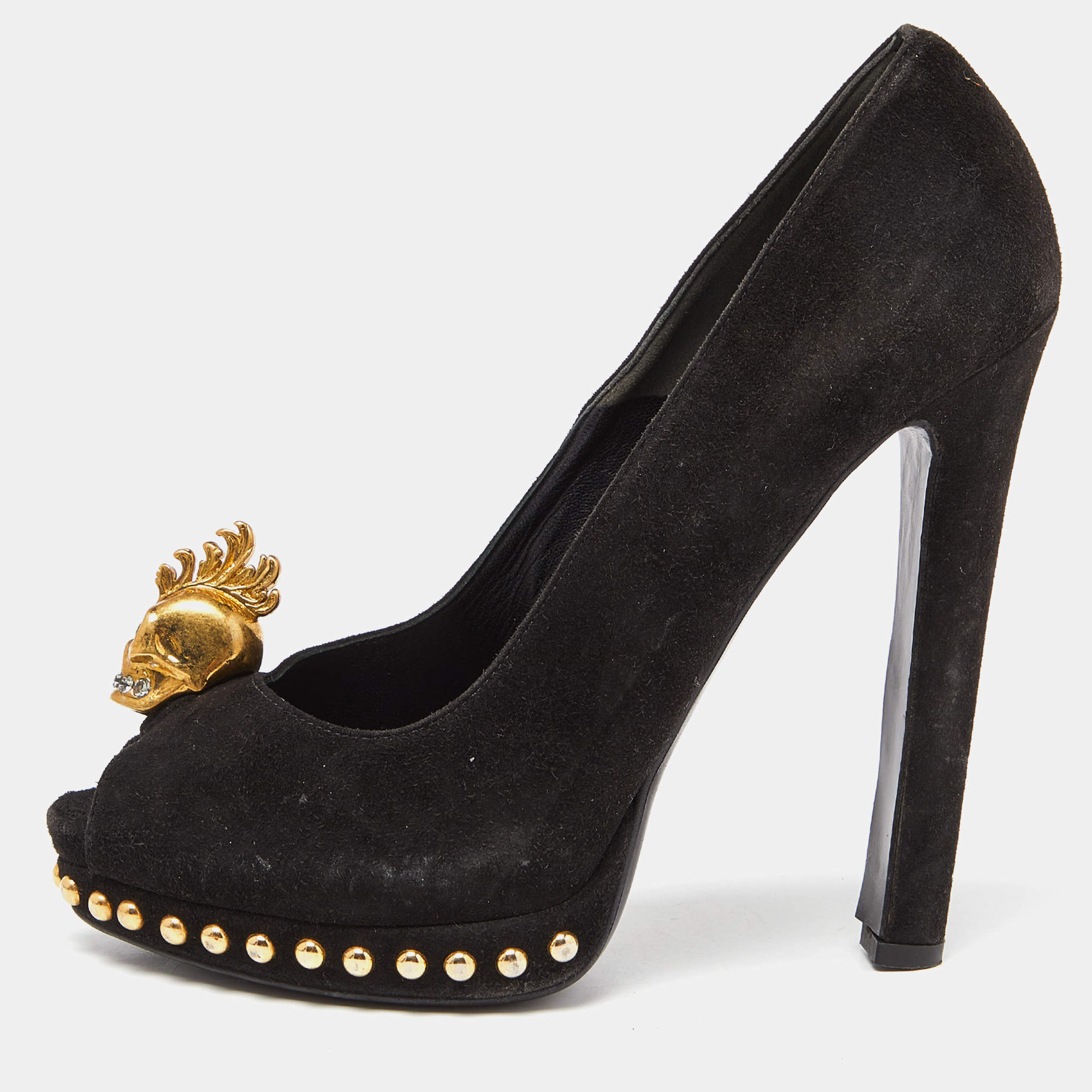 Pre Owned Alexander McQueen Black Suede Crystal Embellished Skull Peep Toe Pumps Size 38.5
