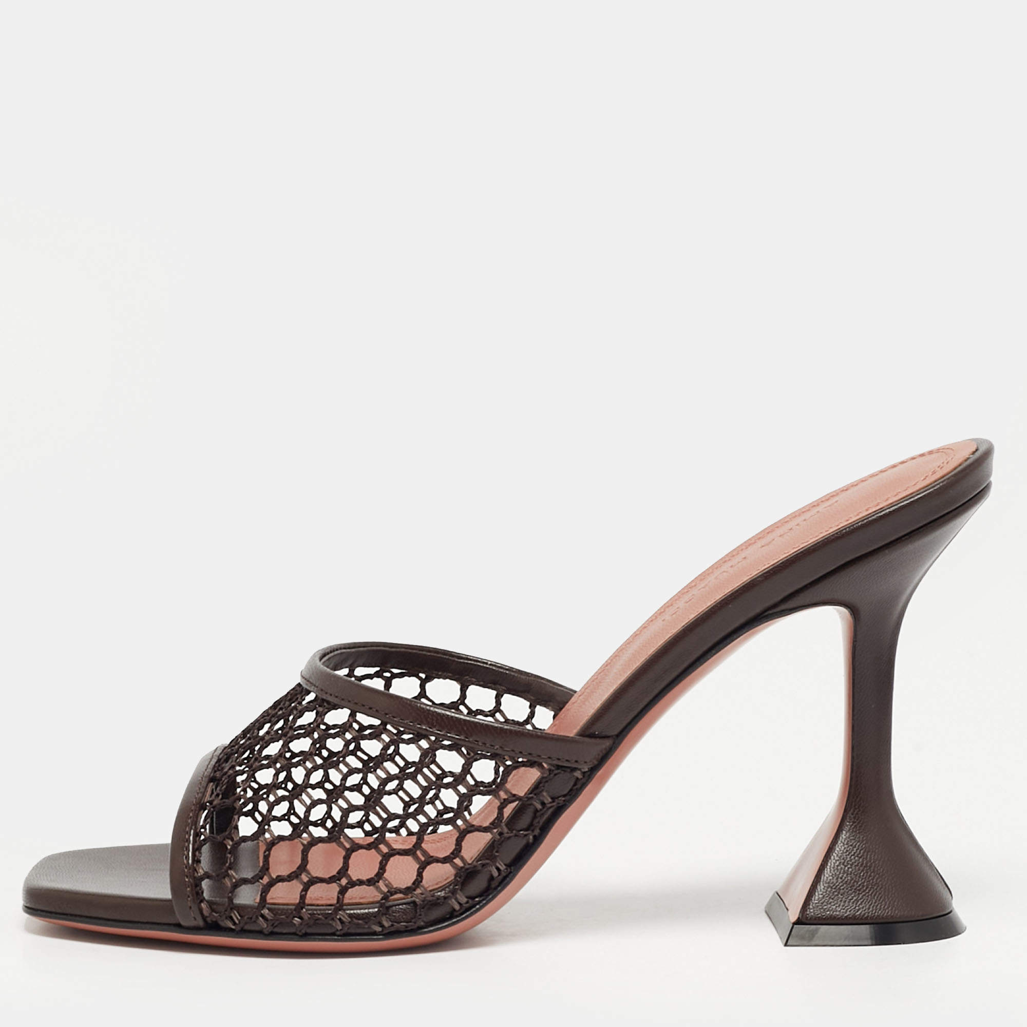 مملوكة مسبقًا Amina Muaddi lupita Size 37.5 Brown Leather and Mesh Slide Sandals