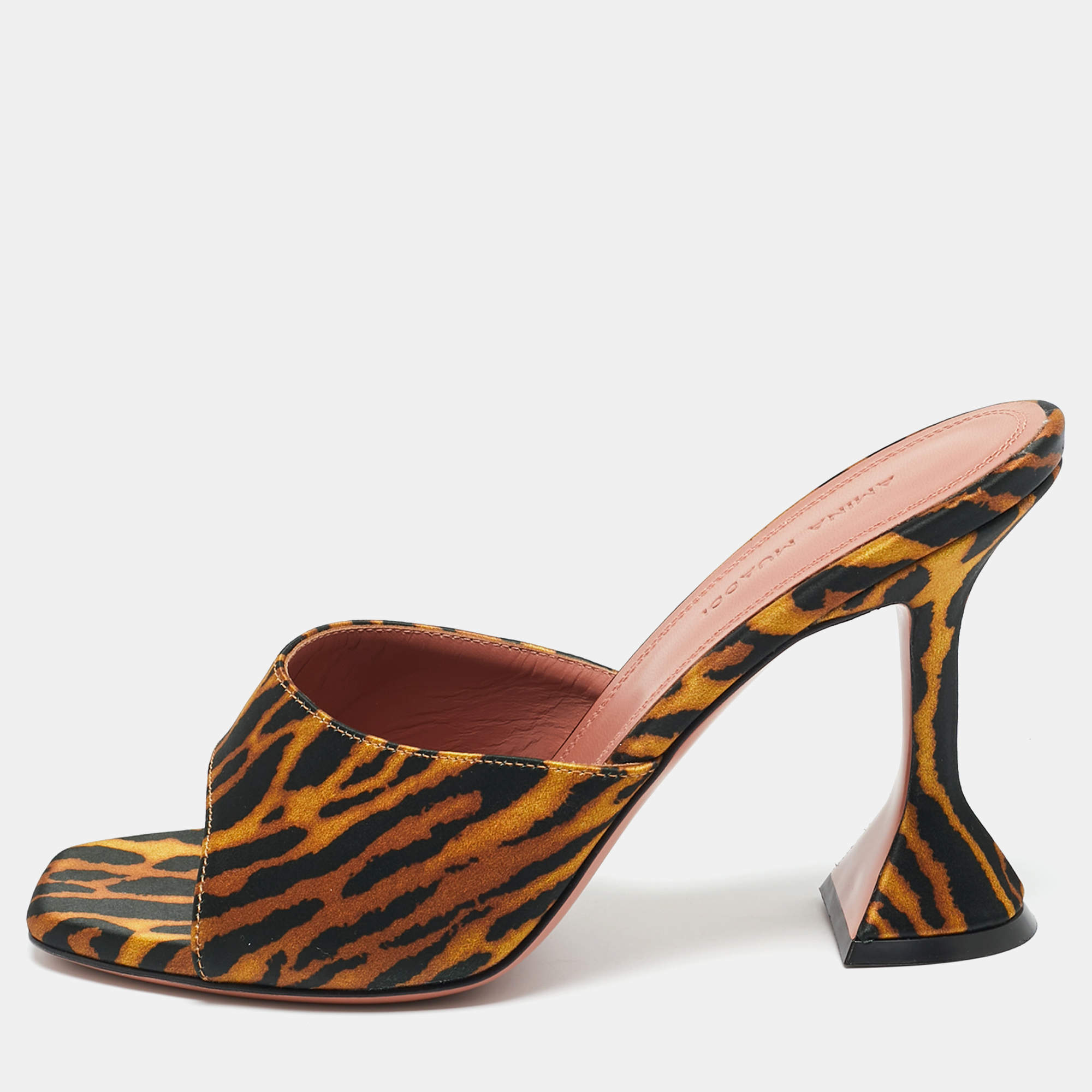 مملوكة مسبقًا Amina Muaddi Two Tone Leopard Print Satin lupita Slide Sandals Size 37.5