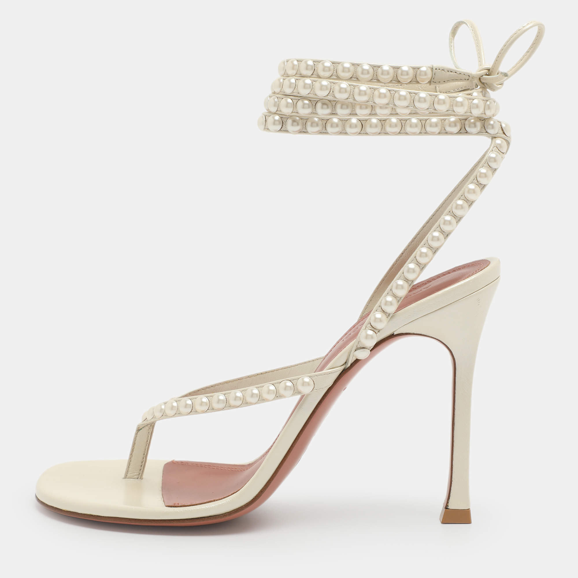 مملوكة مسبقًا Amina Muaddi Size 38.5 White Leather Pearl Embellished Ankle Strap Sandals