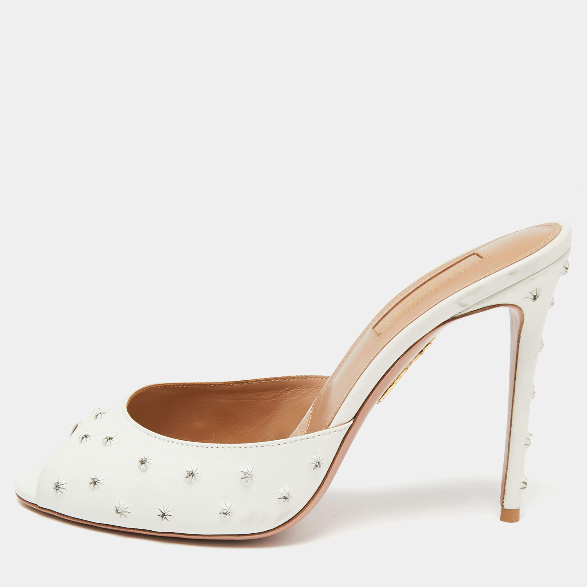 Pre Owned صندل سلايد أكوازورا ويش جلد أبيض مرصع مقاس 37.5