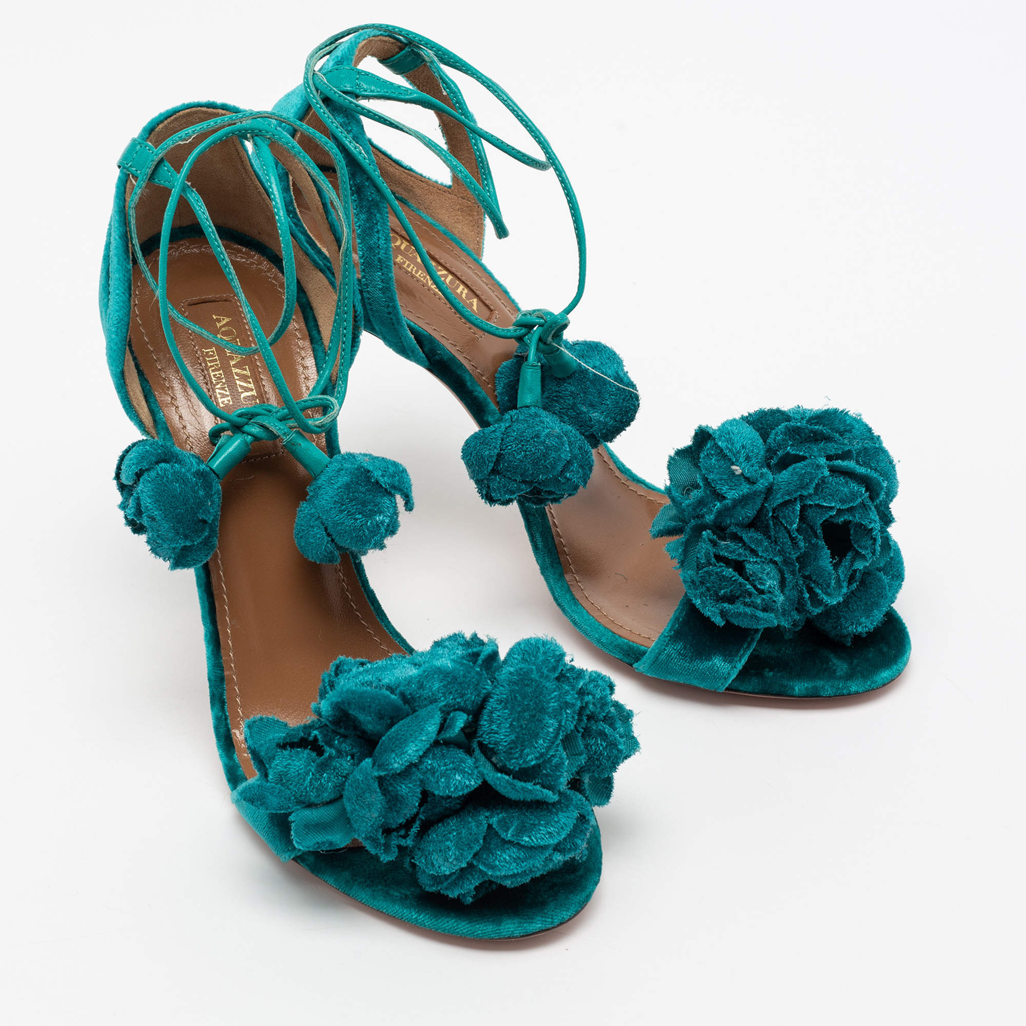 Aquazzura wild best sale flower sandals