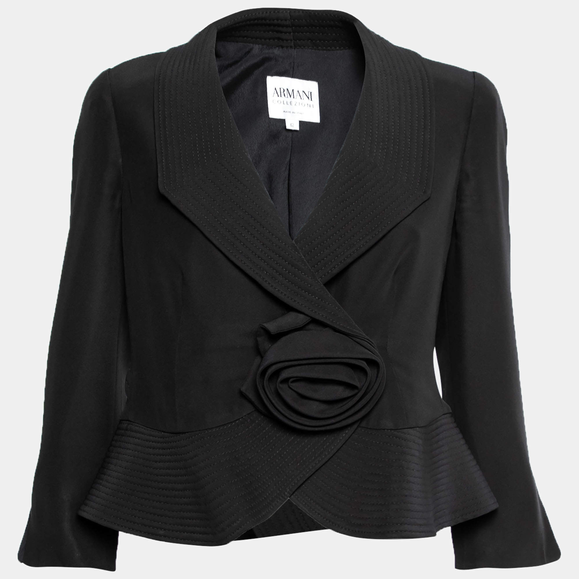 مملوكة مسبقًا Armani Collezioni Black Crepe Appliqued Blazer M