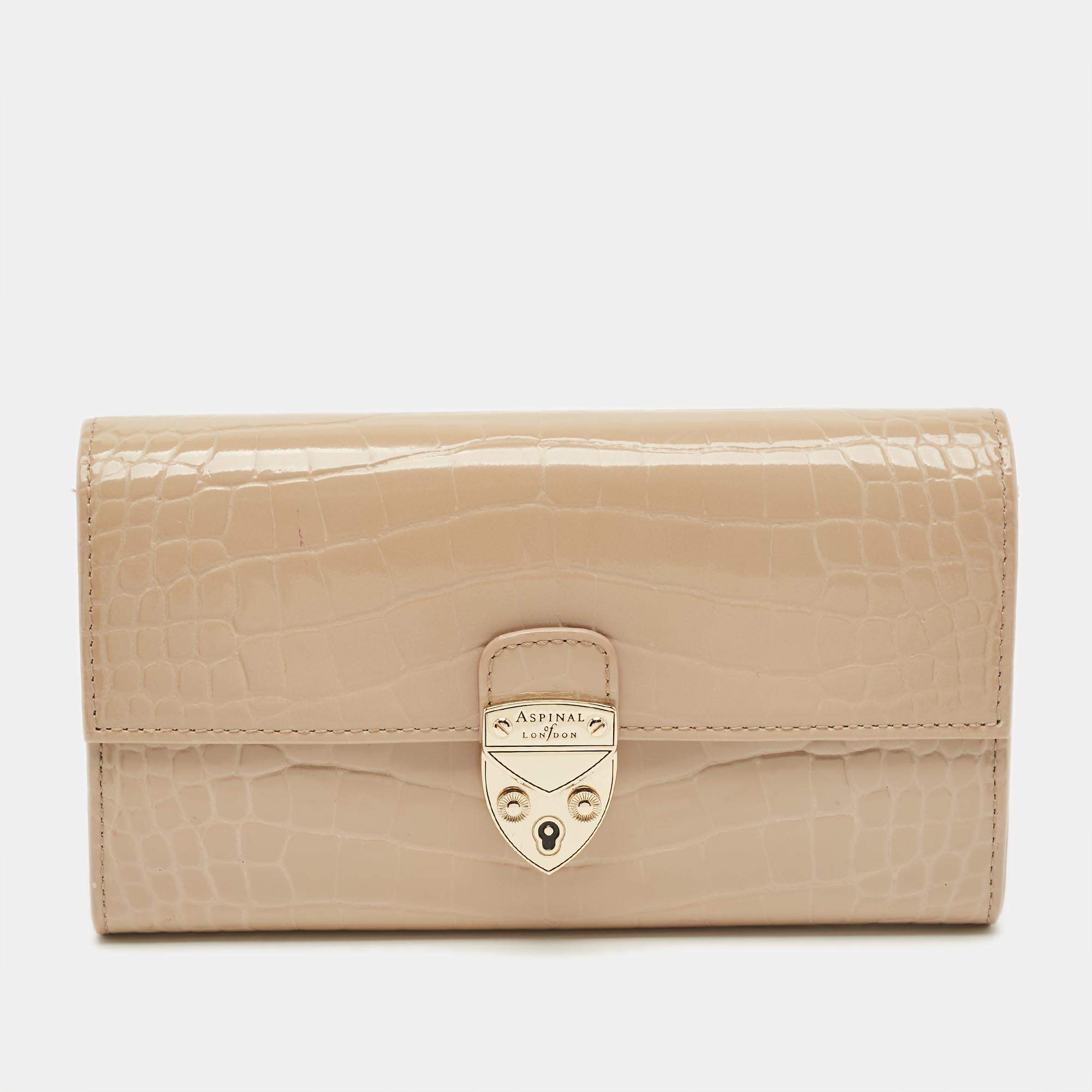 مملوكة مسبقًا Aspinal Of London Mayfair Beige Croc Embossed Patent Leather Continental Wallet