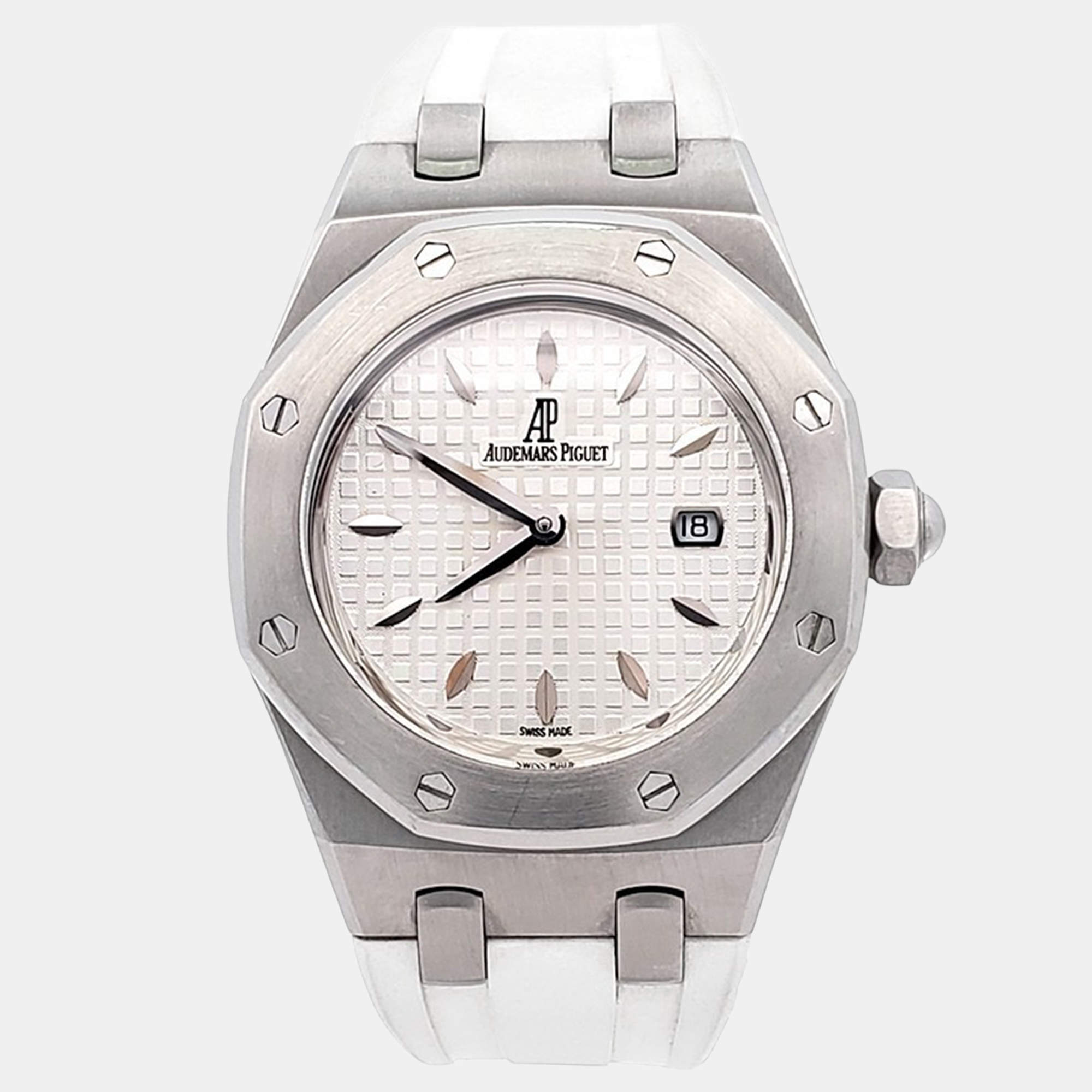 Pre Owned Audemars Piguet Royal Oak 67600ST Quartz Silver Stainless Steel Women's Wristwatch 33 mm