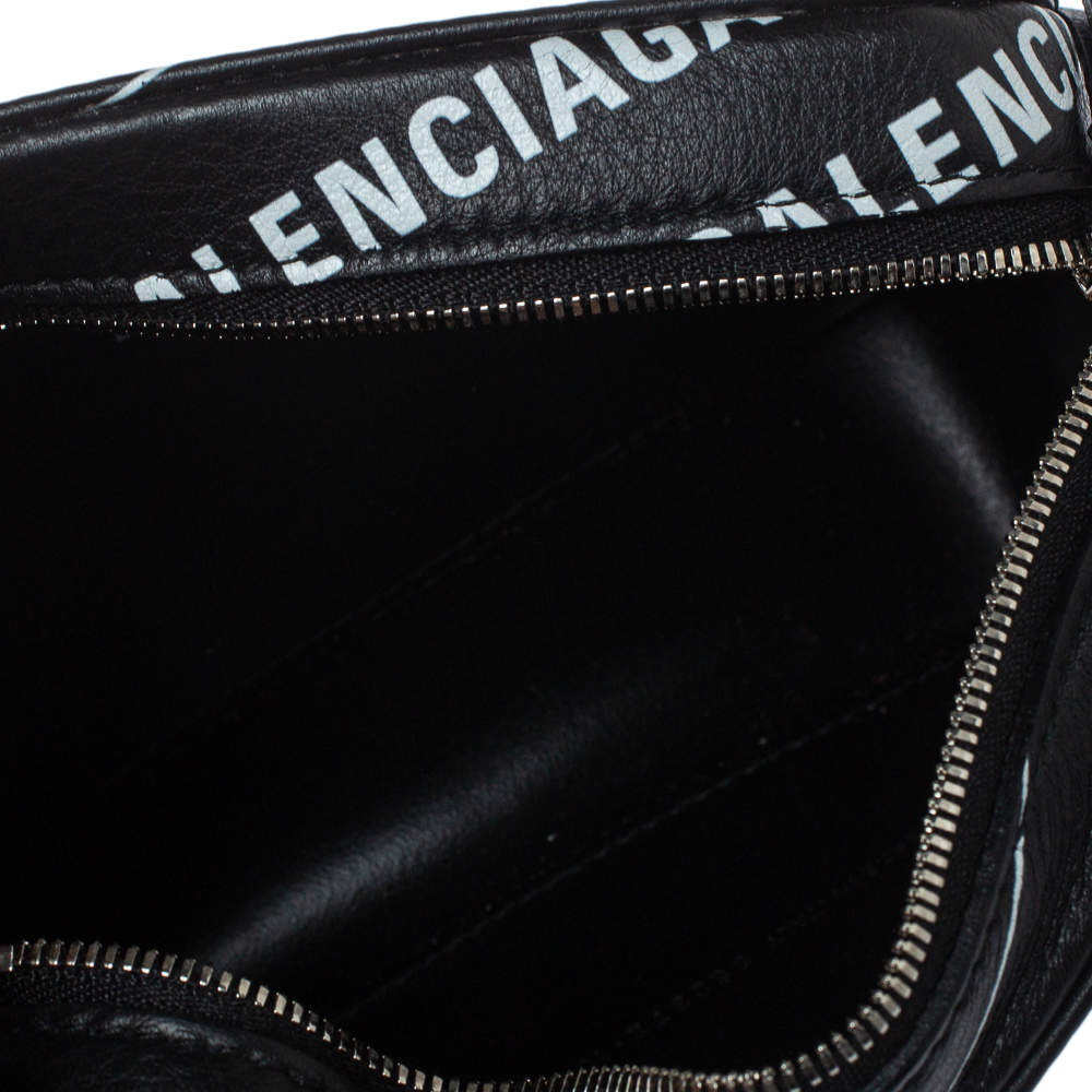 Camera leather crossbody bag Balenciaga Black in Leather - 32621791