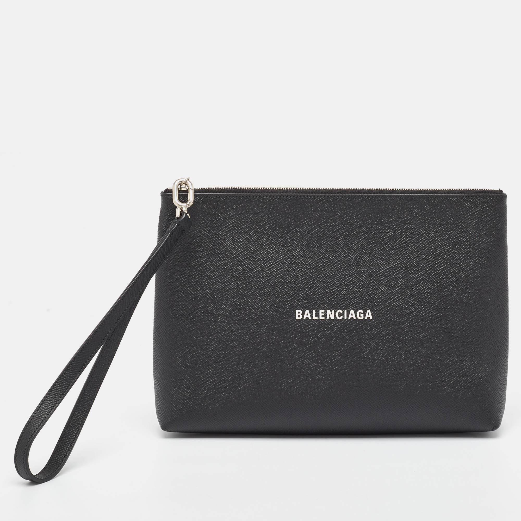 مملوكة مسبقًا Balenciaga Black Leather Logo Wristlet Pouch
