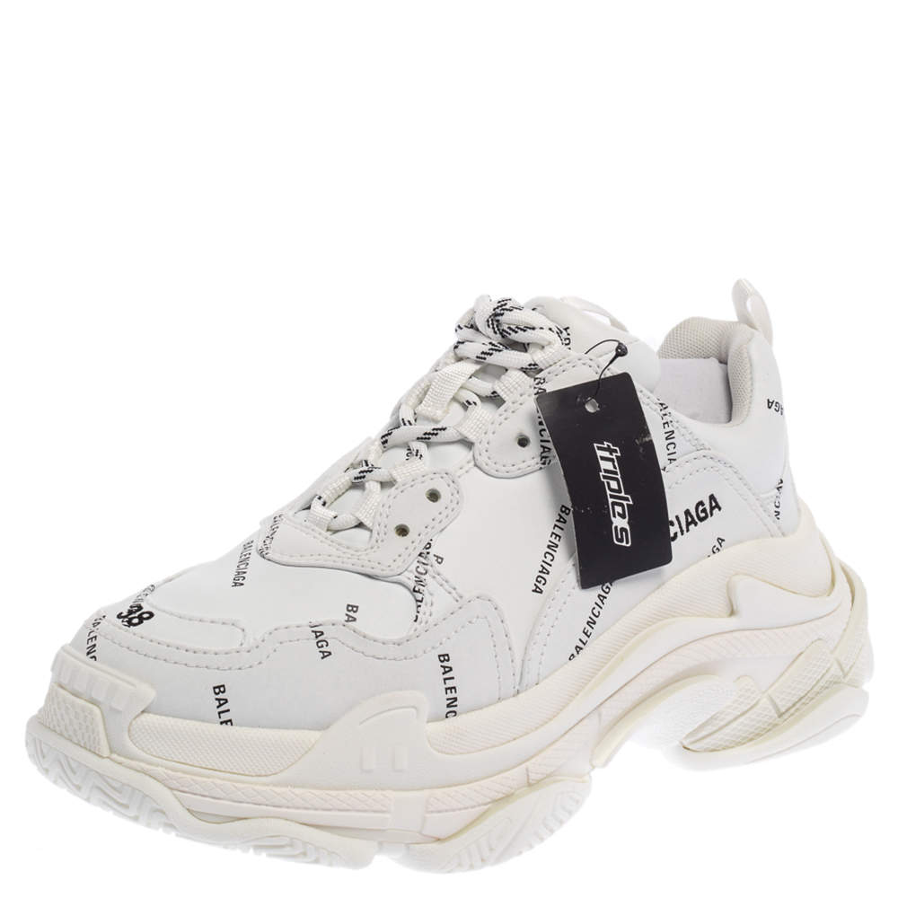 【BALENCIAGA】Allover Logo Triple S ダブルフォーム＆メッシュ Balenciaga White Triple S All Over Logo Sneakers Size 38