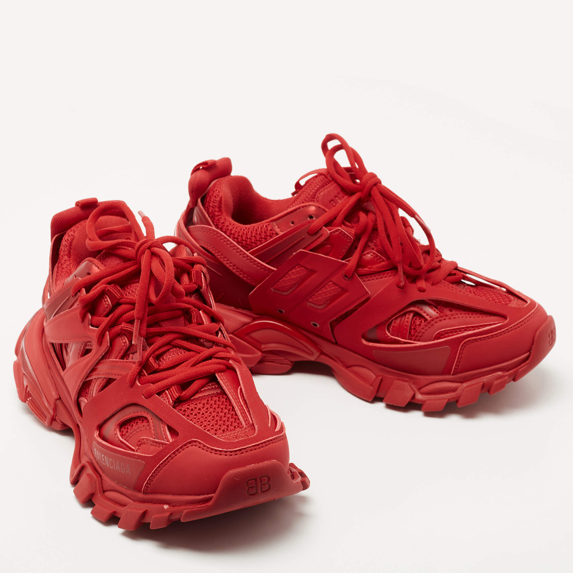 Balenciaga track.2 sneaker 'red'- 9M/42EU – Million Dollar Streetwear
