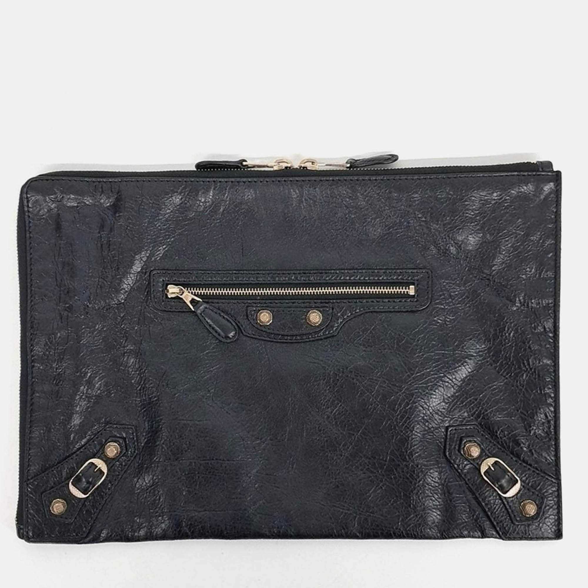 Pre Owned Balenciaga Black Leather New Giant Clutch