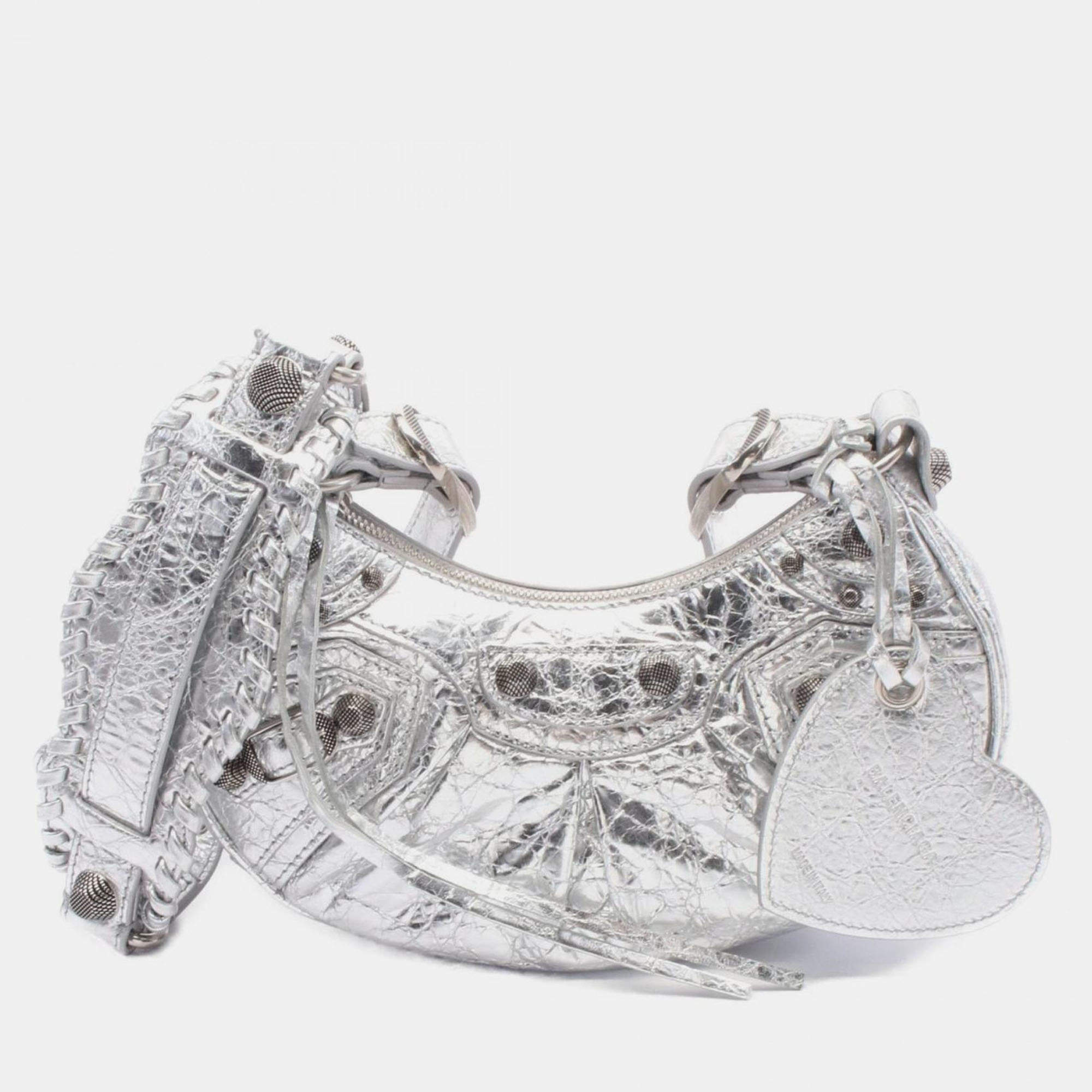 مملوكة مسبقًا Balenciaga Le Cagole Leather Shoulder Bag Silver