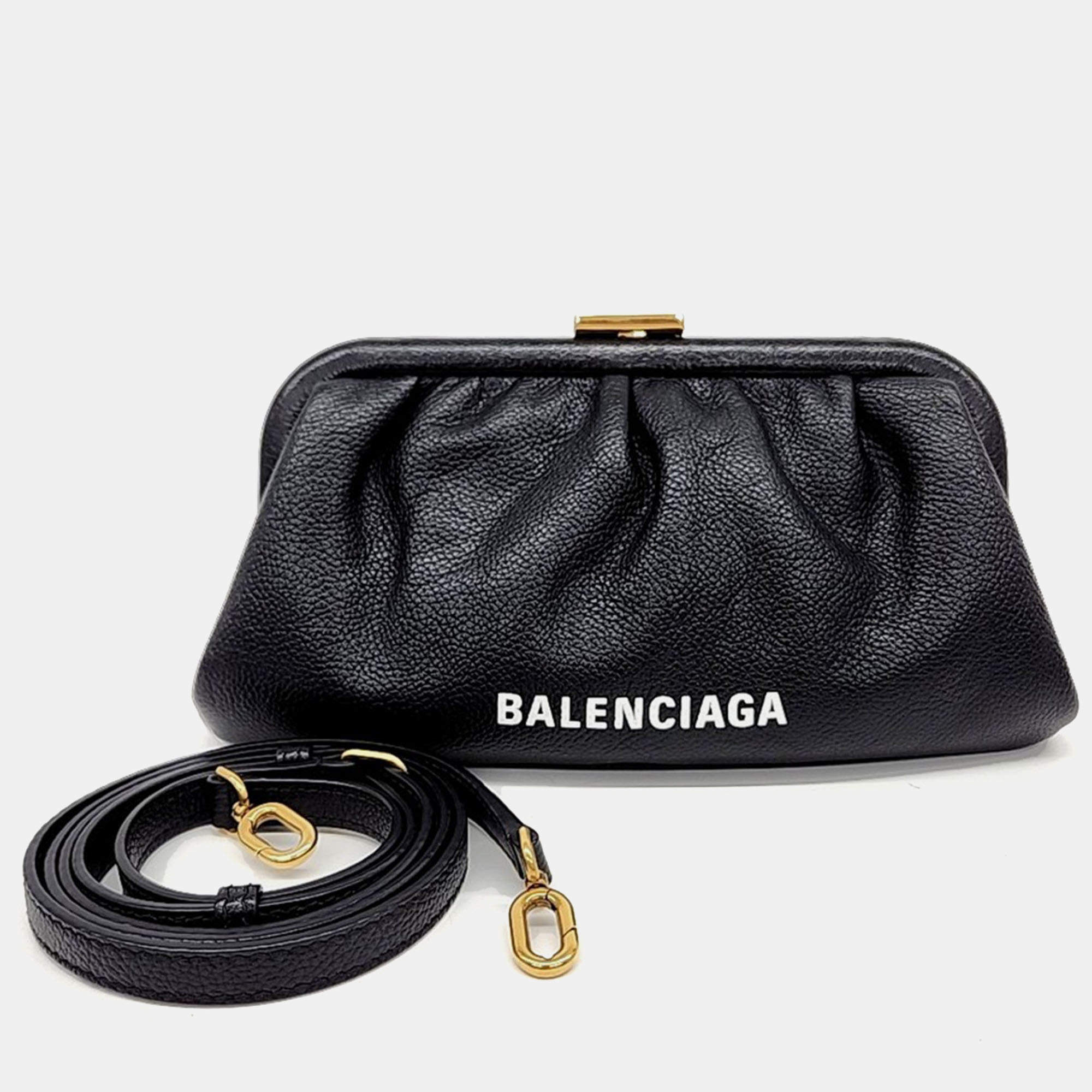 مملوكة مسبقًا Balenciaga Black Leather Cloud XS Clutch Bag