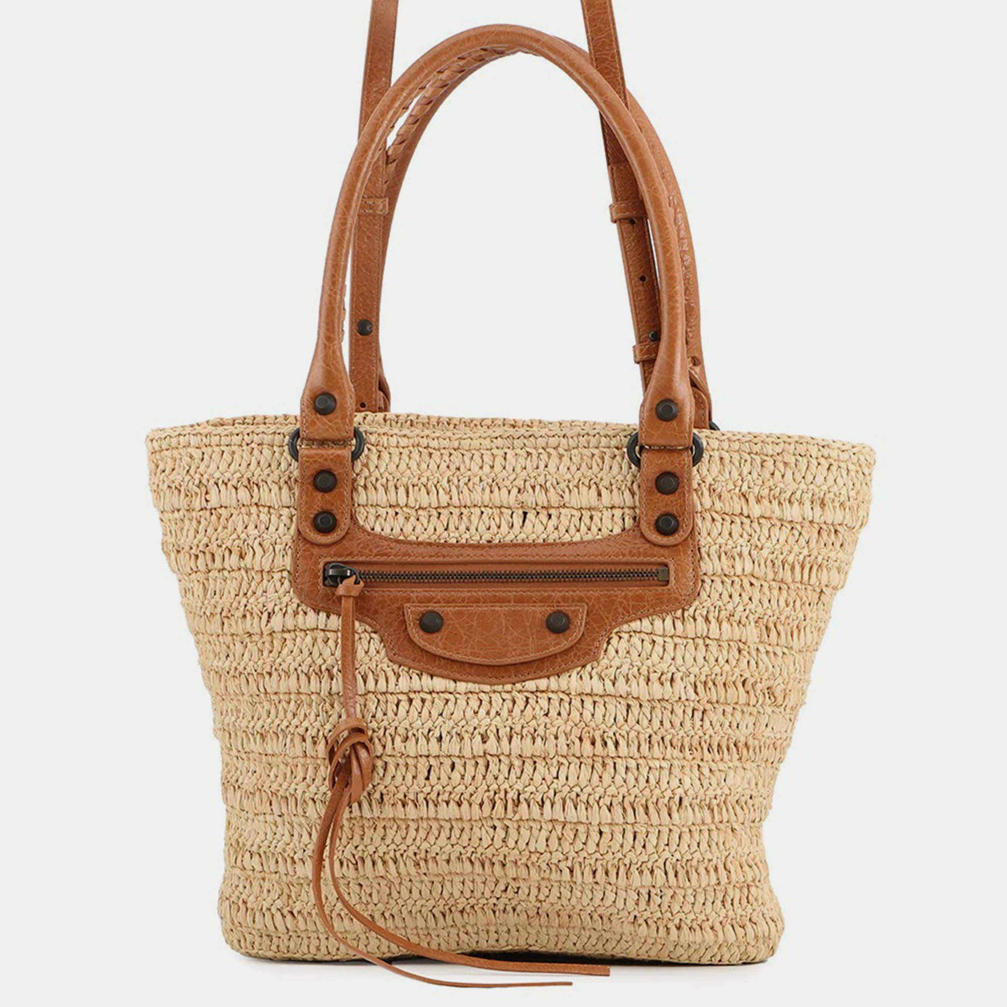 Pre Owned حقيبة كتف بالينسياغا لو سيتي بسكت راكيا 2 طريق طبيعي / جمل جلد الخروف مقاس وسط