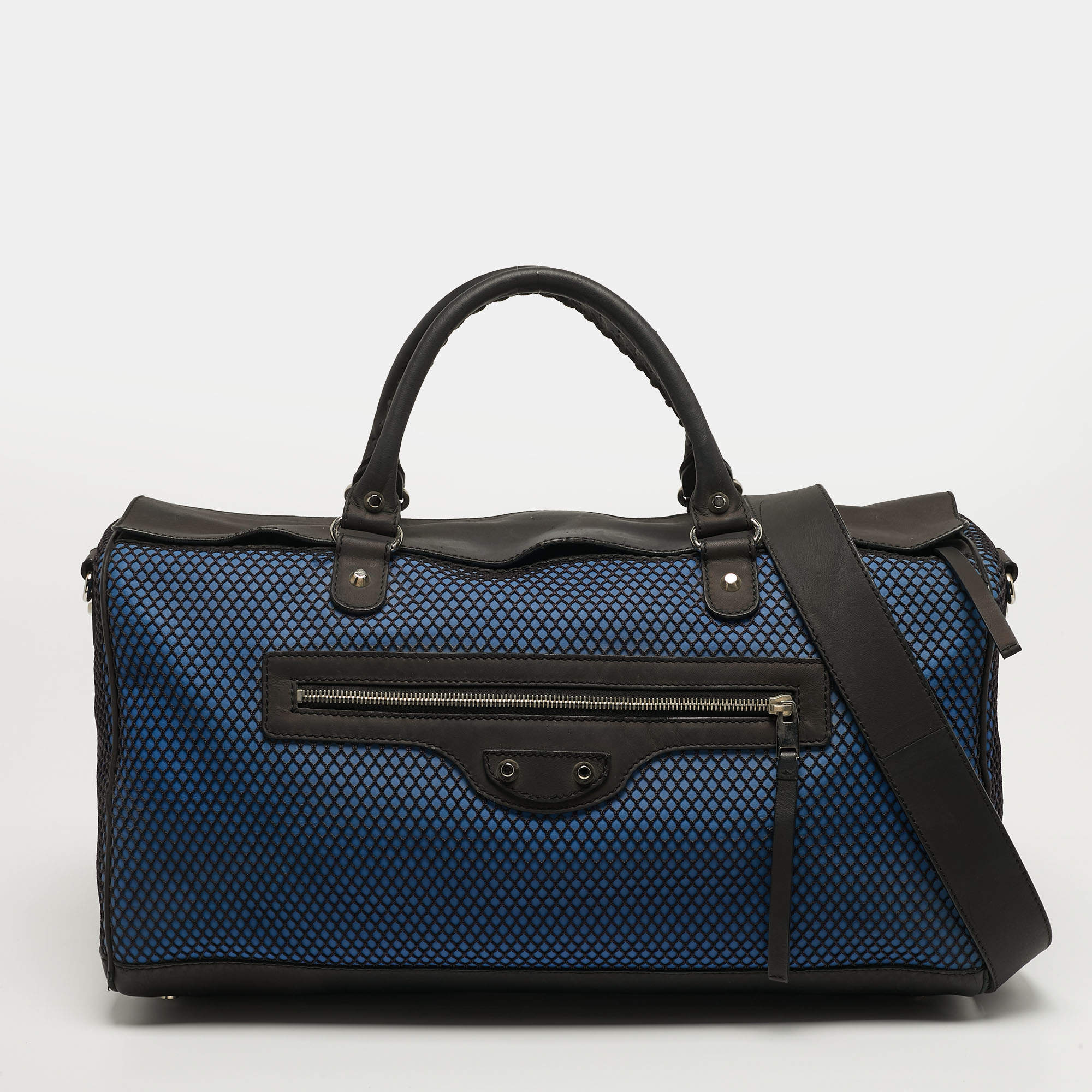 Pre Owned حقيبة بالنسياغا دفيل نايلون شبكي وجلد أزرق/أسود حلولسكواش