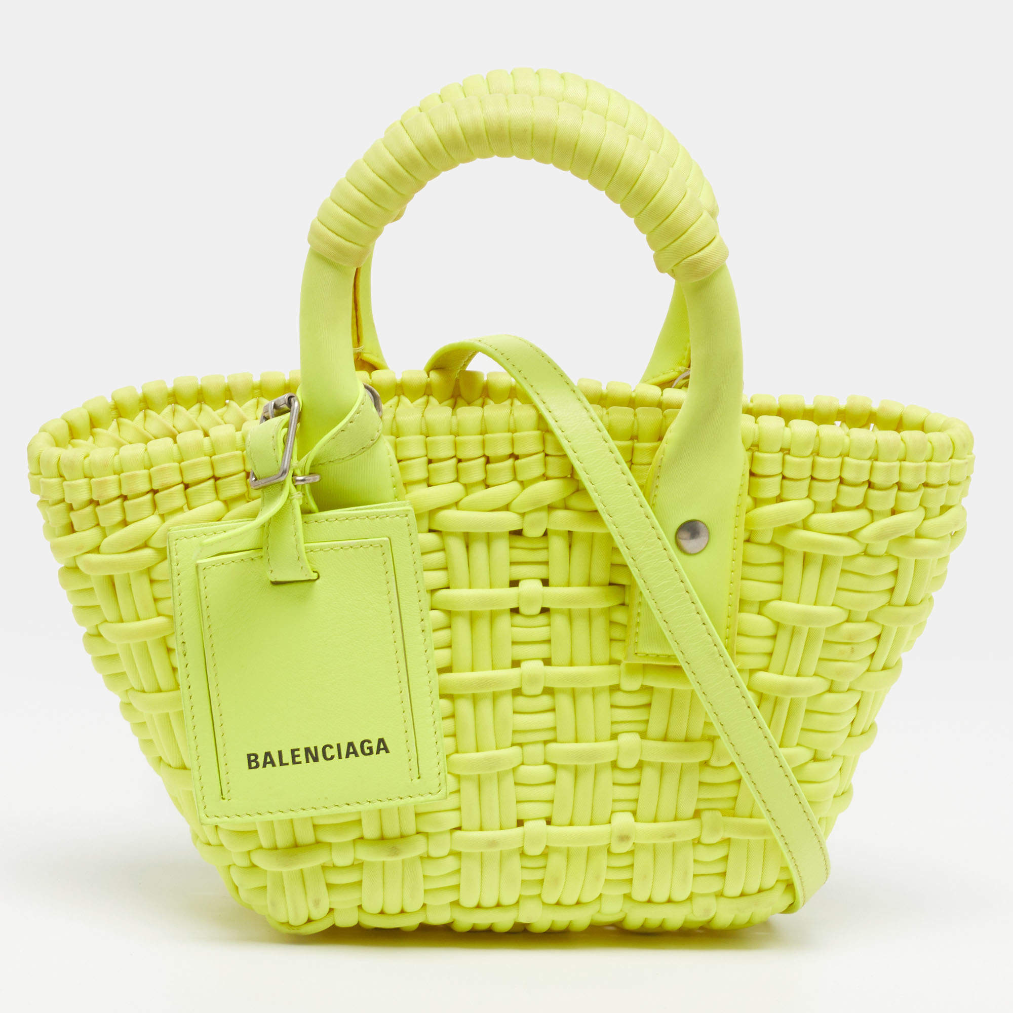 Pre Owned حقيبة سلة قماش تقني نيون أصفر صغيرة جداً بالنسياقا بيسترو