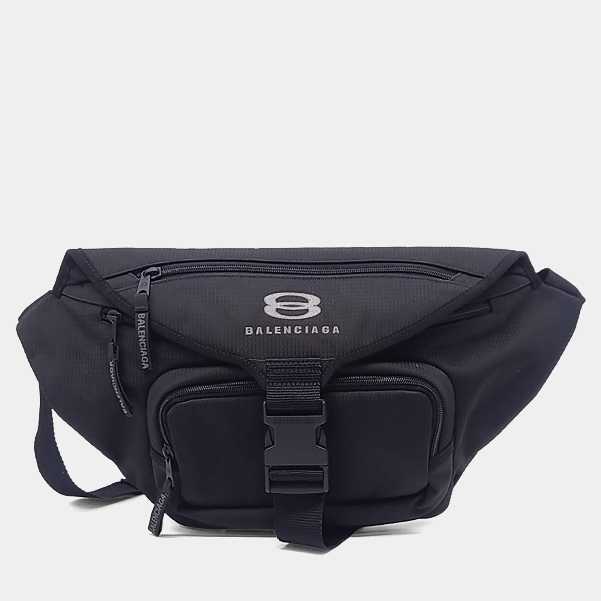 مملوكة مسبقًا Balenciaga Nylon Black Unity Belt Bag