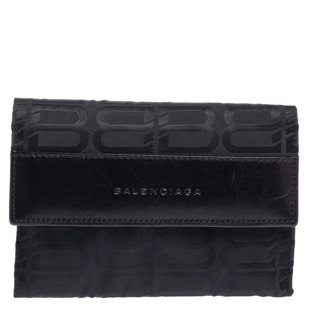 مملوكة مسبقًا Balenciaga Black Monogram Nylon and Leather Trifold Wallet