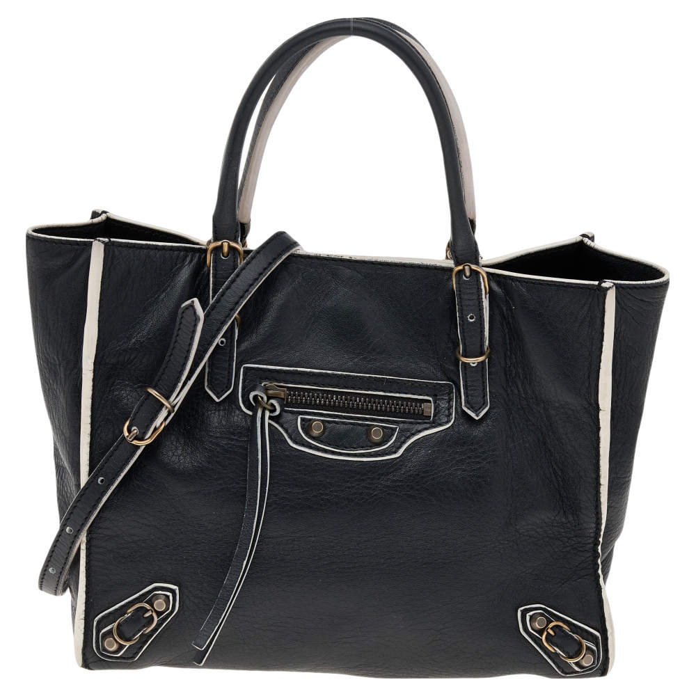 Pre Owned حقيبة يد بالنسياغا ماغنت بابييه A4 أبيض/ أسود