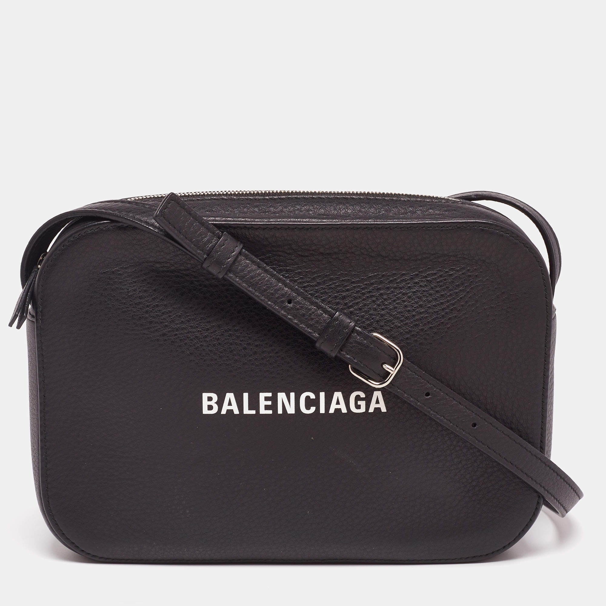 Pre Owned Balenciaga Black Leather Everyday Camera Shoulder Bag