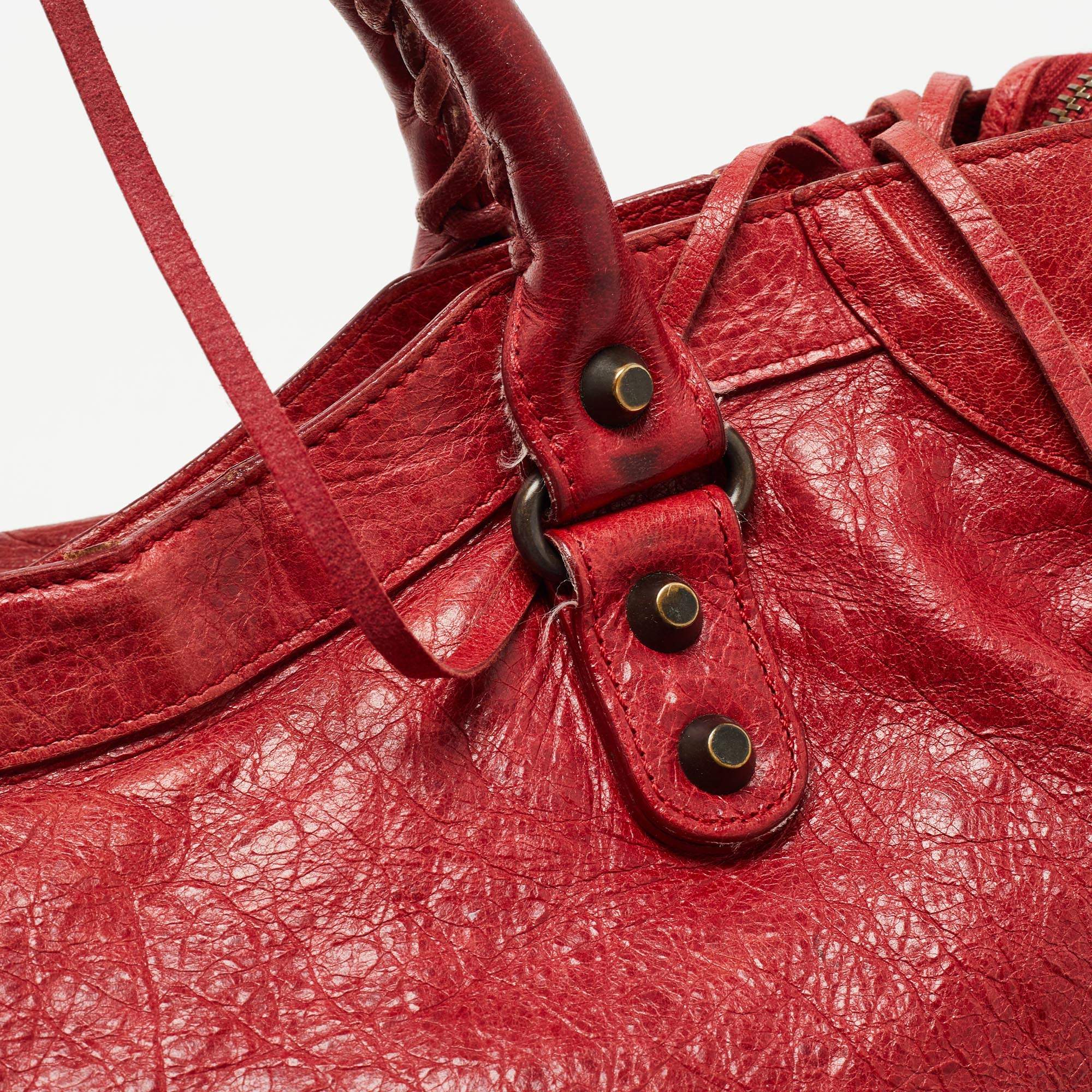 City leather handbag Balenciaga Red in Leather - 26783630