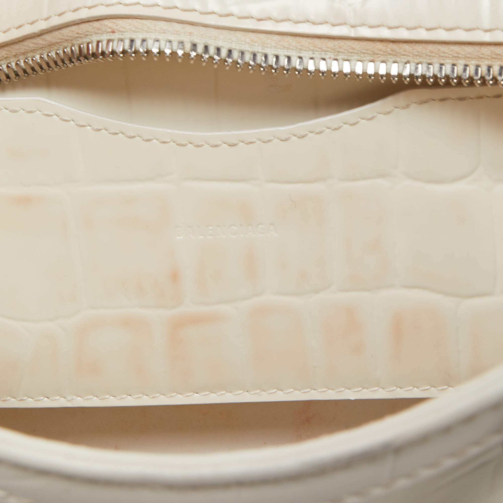 Carolina Herrera 80s Croc-Embossed Leather Shoulder Bag/ Vintage Carolina Herrera Cream Leather Bag