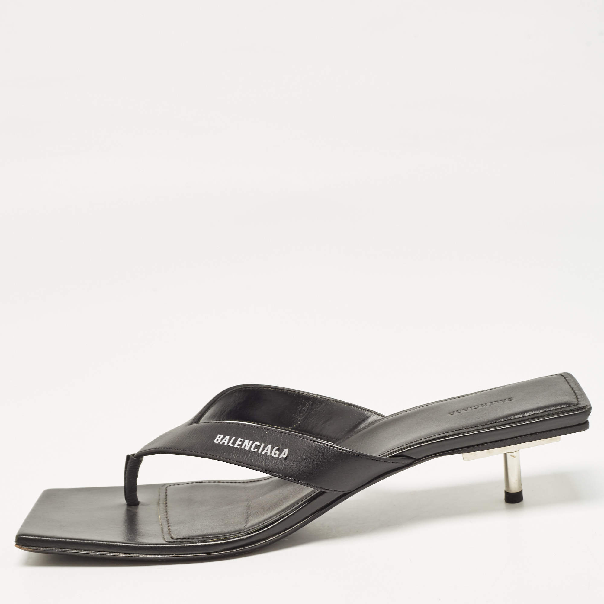 Pre Owned Balenciaga Black Leather Thong Slide Sandals Size 41