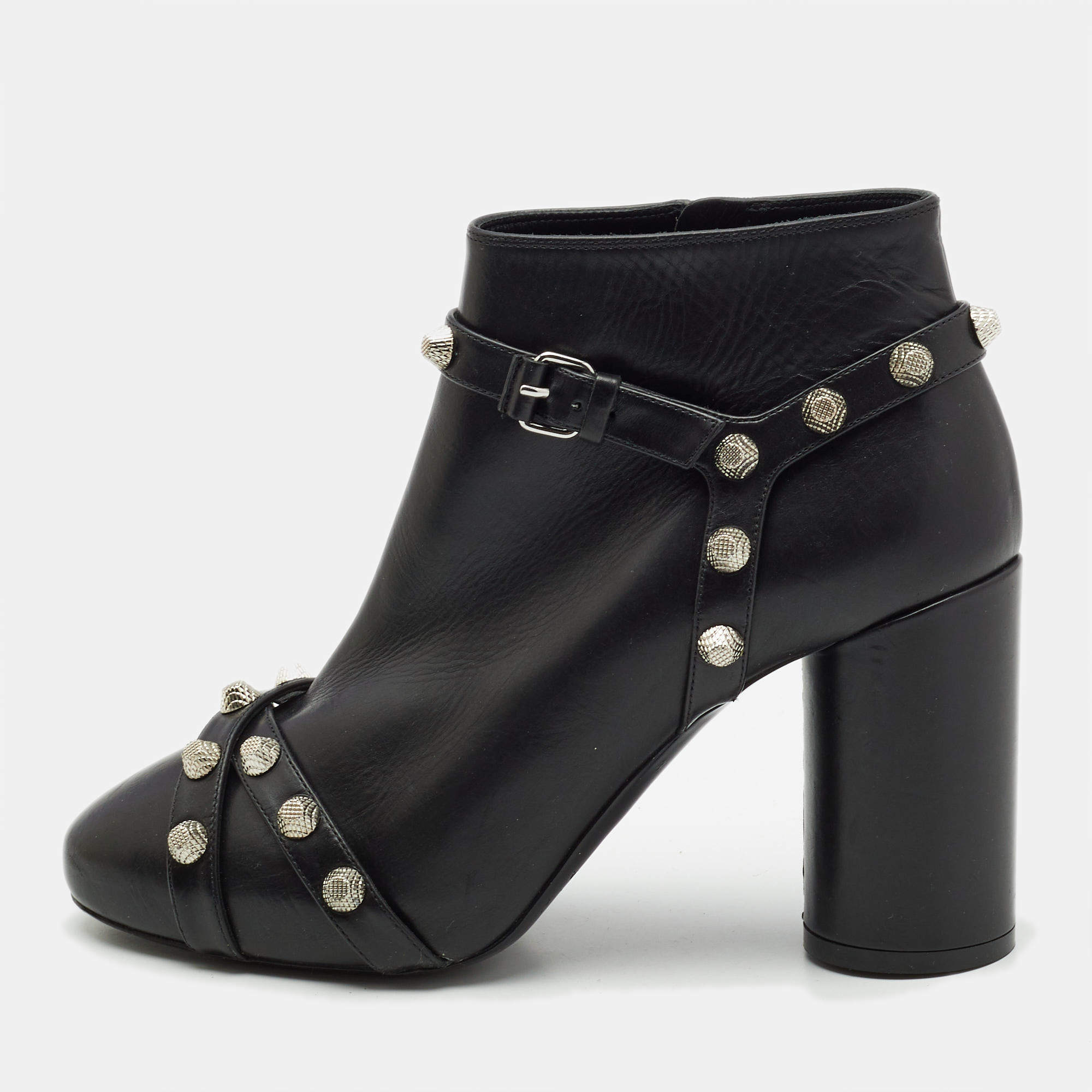 مملوكة مسبقًا Balenciaga Black Leather Studded Zip Ankle Boots Size 37