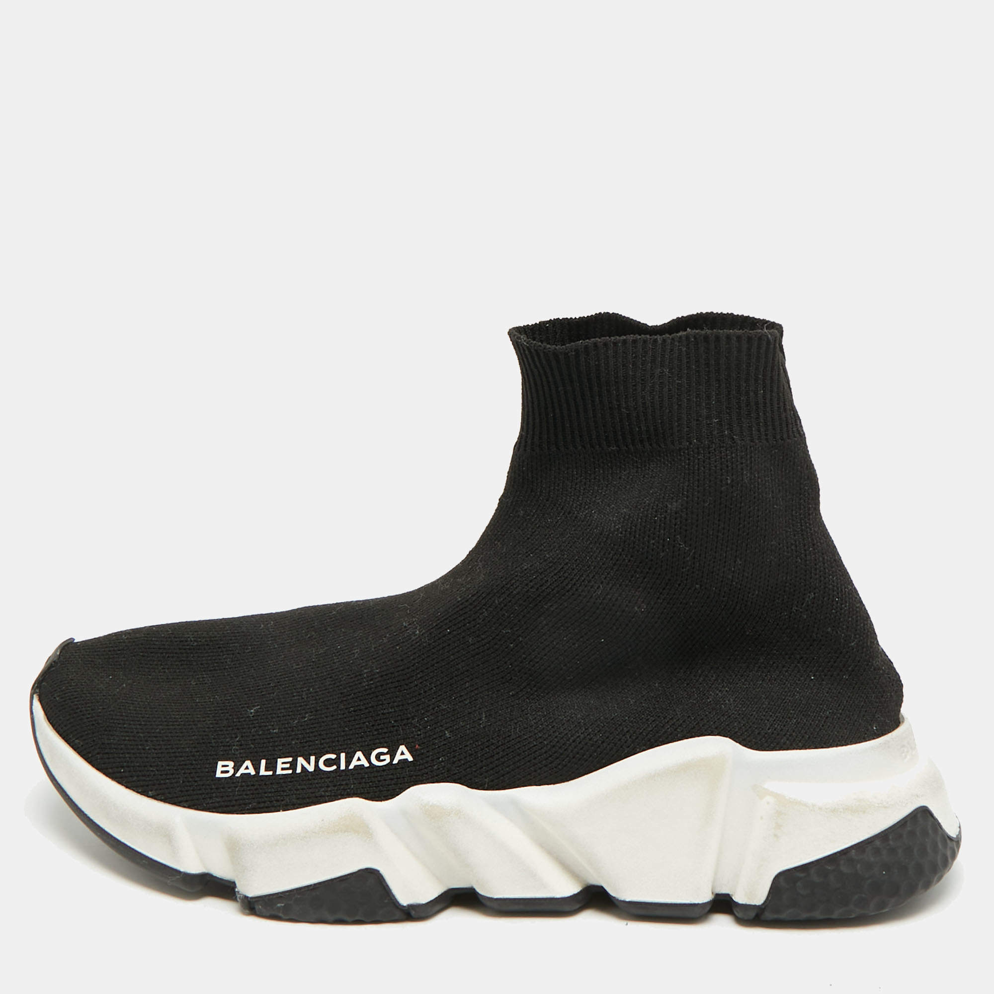 مملوكة مسبقًا حذاء رياضي بالنسياقا سبيد ترينر قماش تريكو أسود رقبة عالية مقاس 38