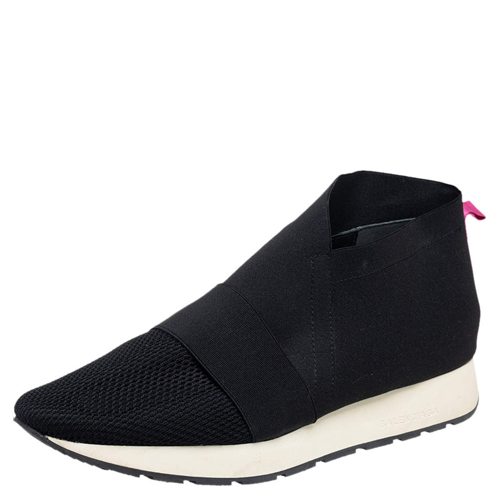 مملوكة مسبقًا حذاء رياضي بالنسياغا باند ستريتش وشبك أسود سليب أون مقاس 41