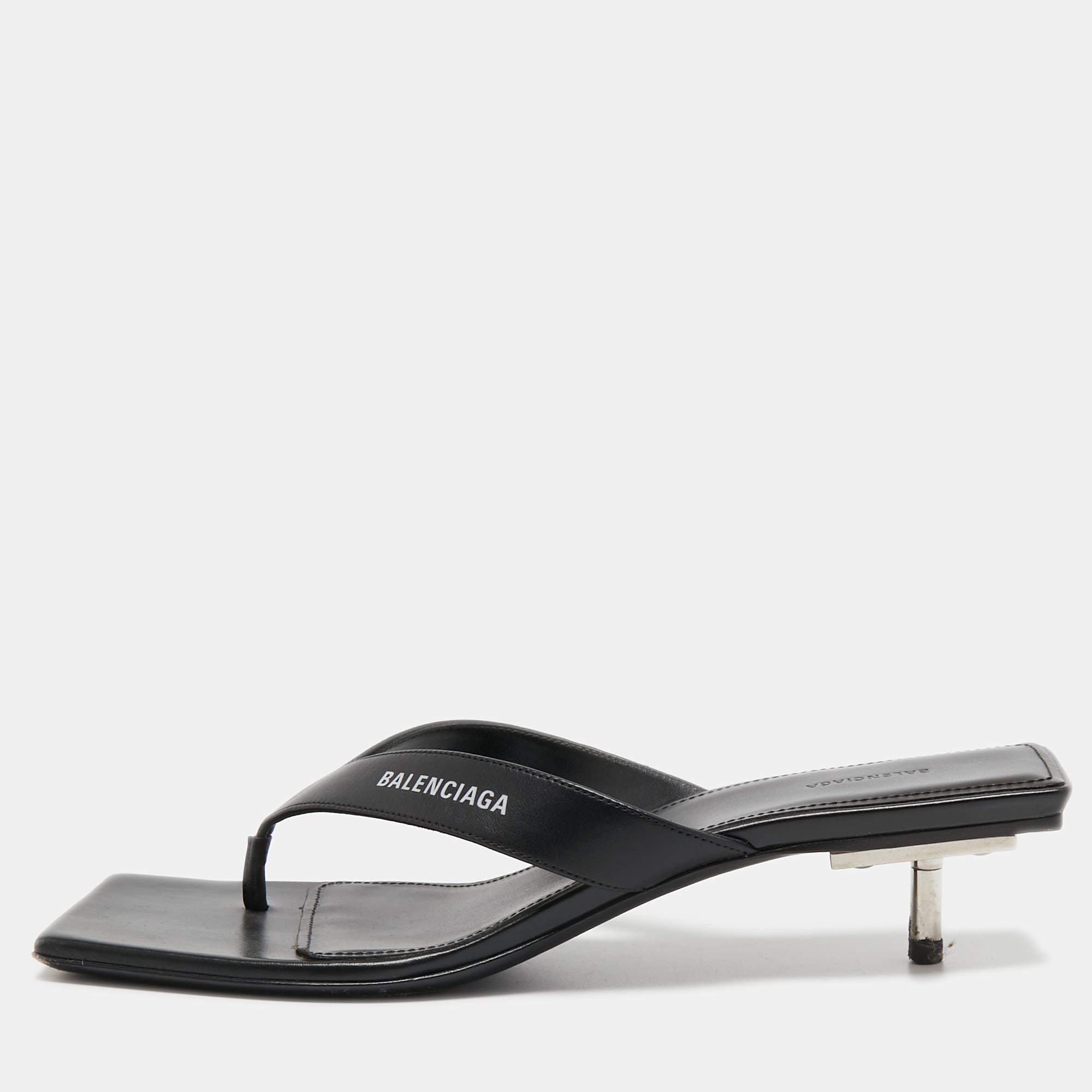 Buy Balenciaga Slippers online  Women  6 products  FASHIOLAin