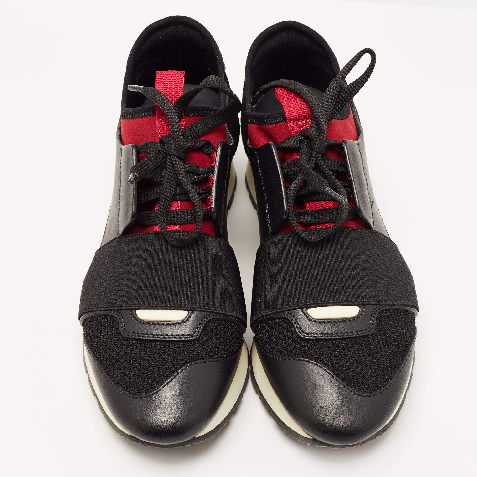 Balenciaga race runners black and red online