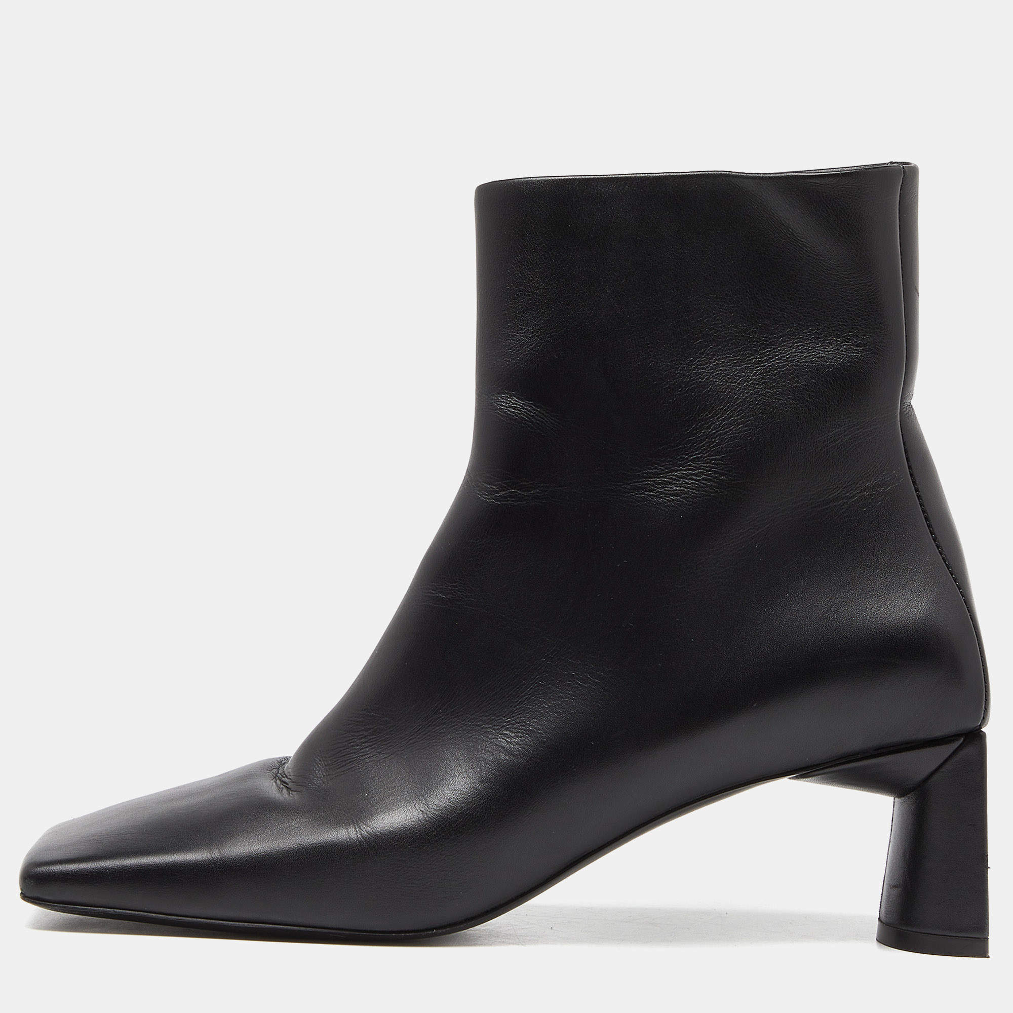 Balenciaga retailer boot shoes