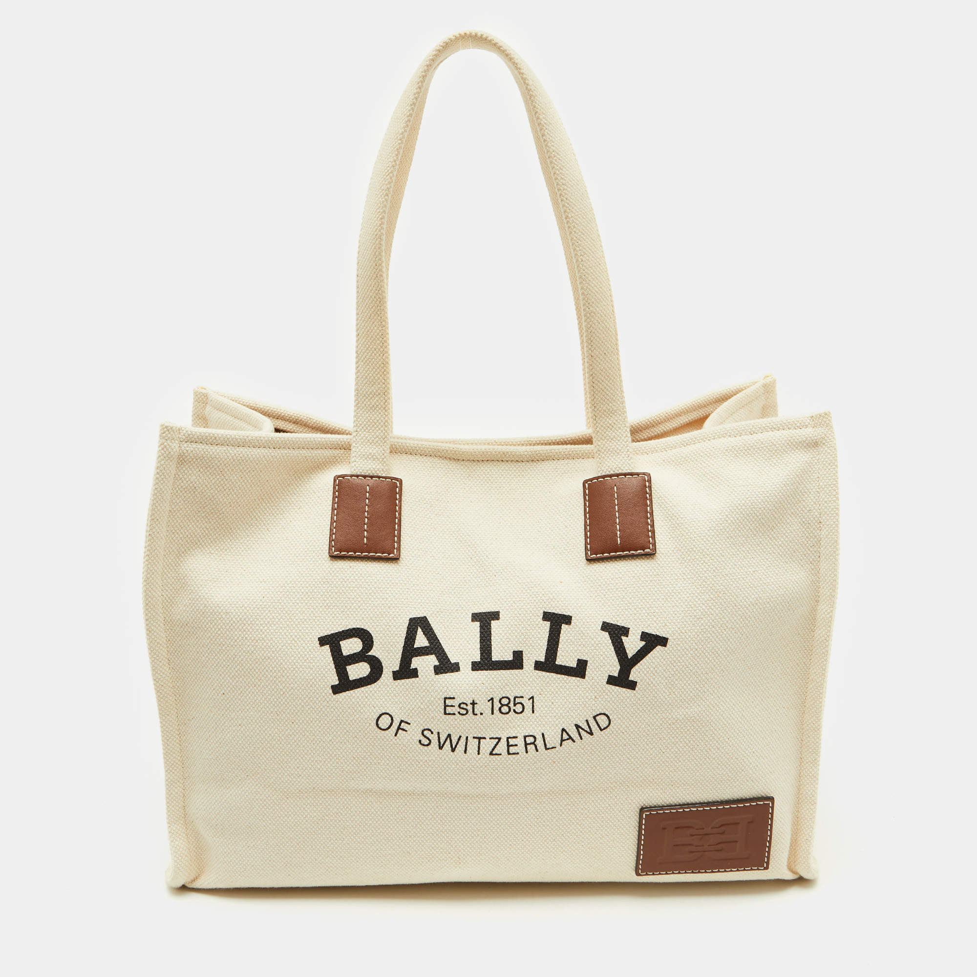 Pre Owned Bally Off Beige Canvas Crystalia Shopping Tote