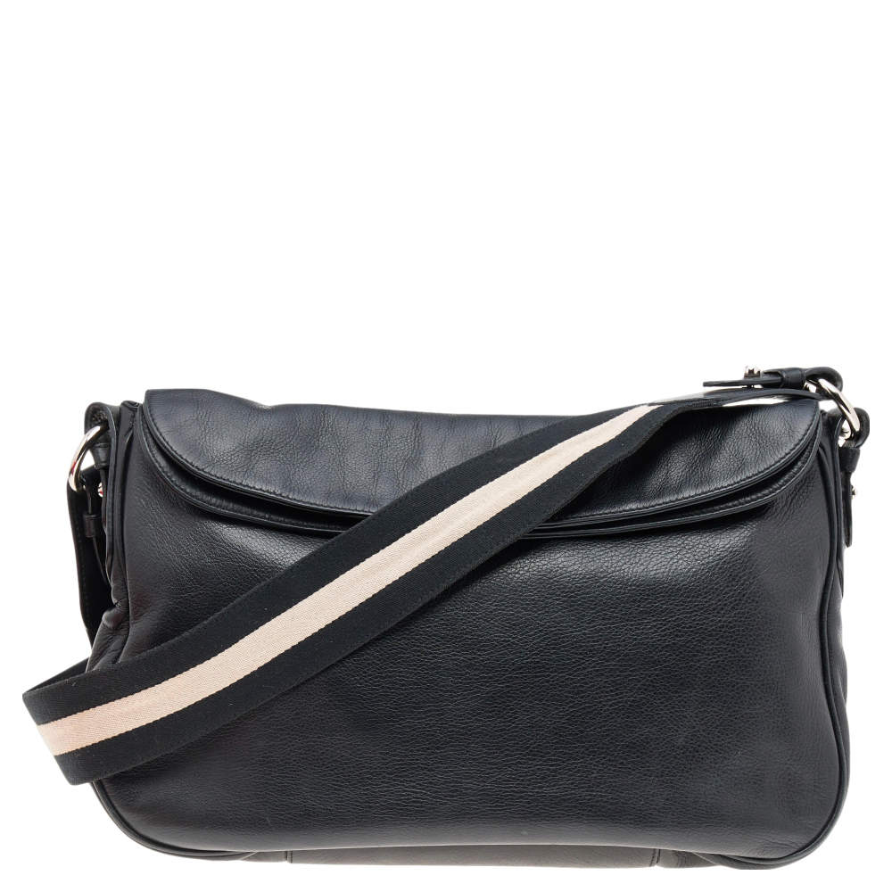 Pre Owned Bally Black Leather Messenger Bag