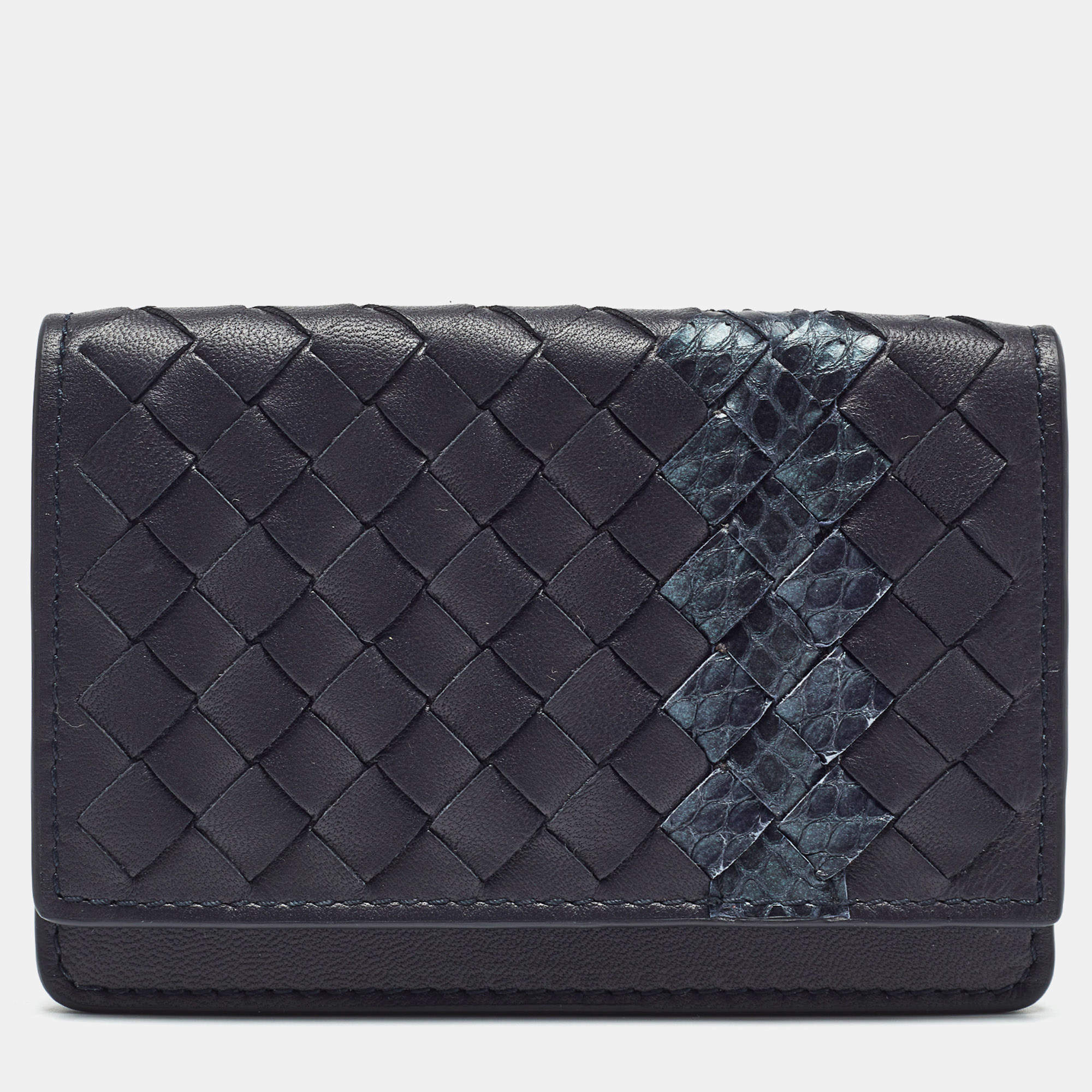 Pre Owned محفظة بطاقات بوتيغا فينيتا جلد ثعبان وجلد أزرق كحلي إنت رشياتو