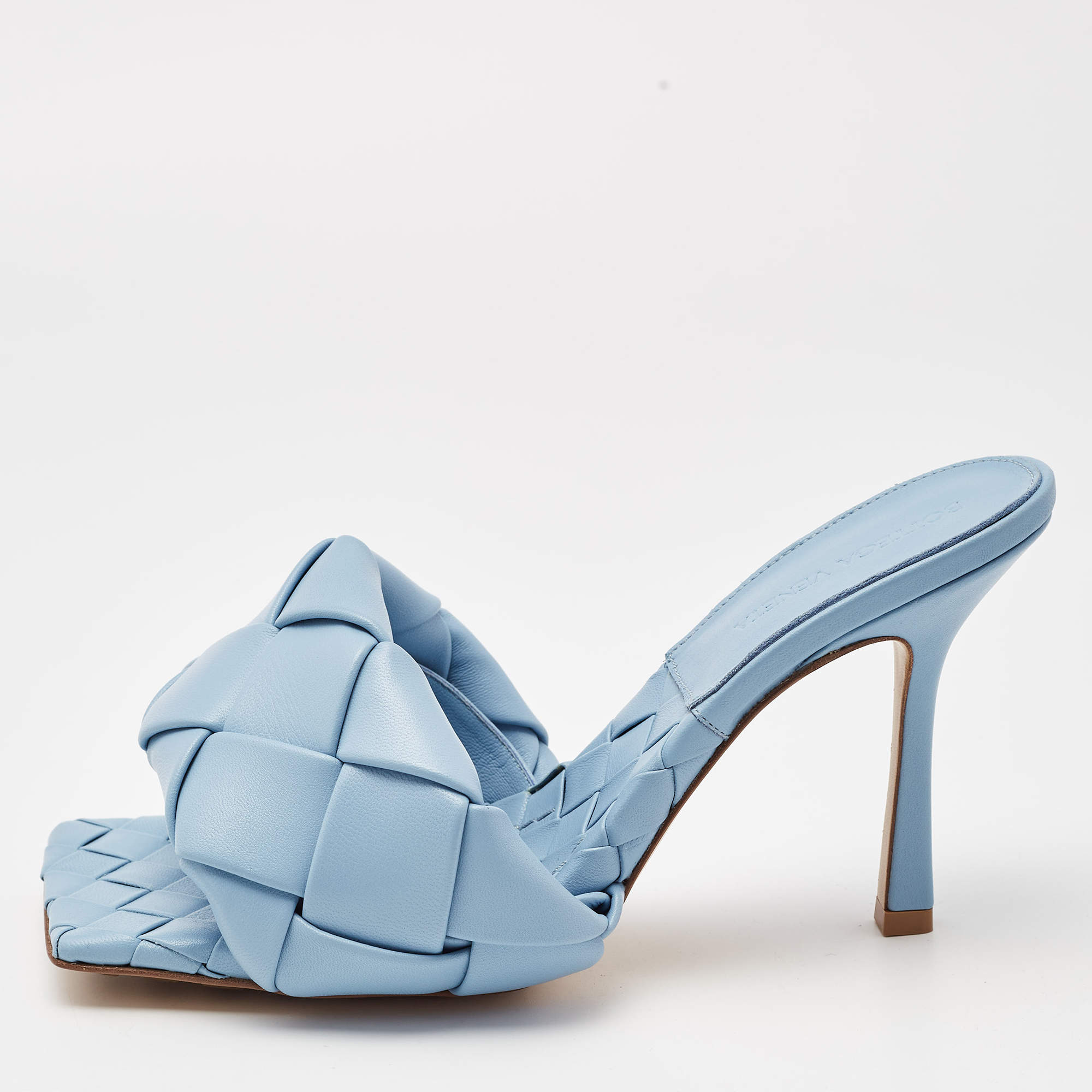 مملوكة مسبقًا Bottega Veneta Blue Leather Lido Slide Sandals Size 39